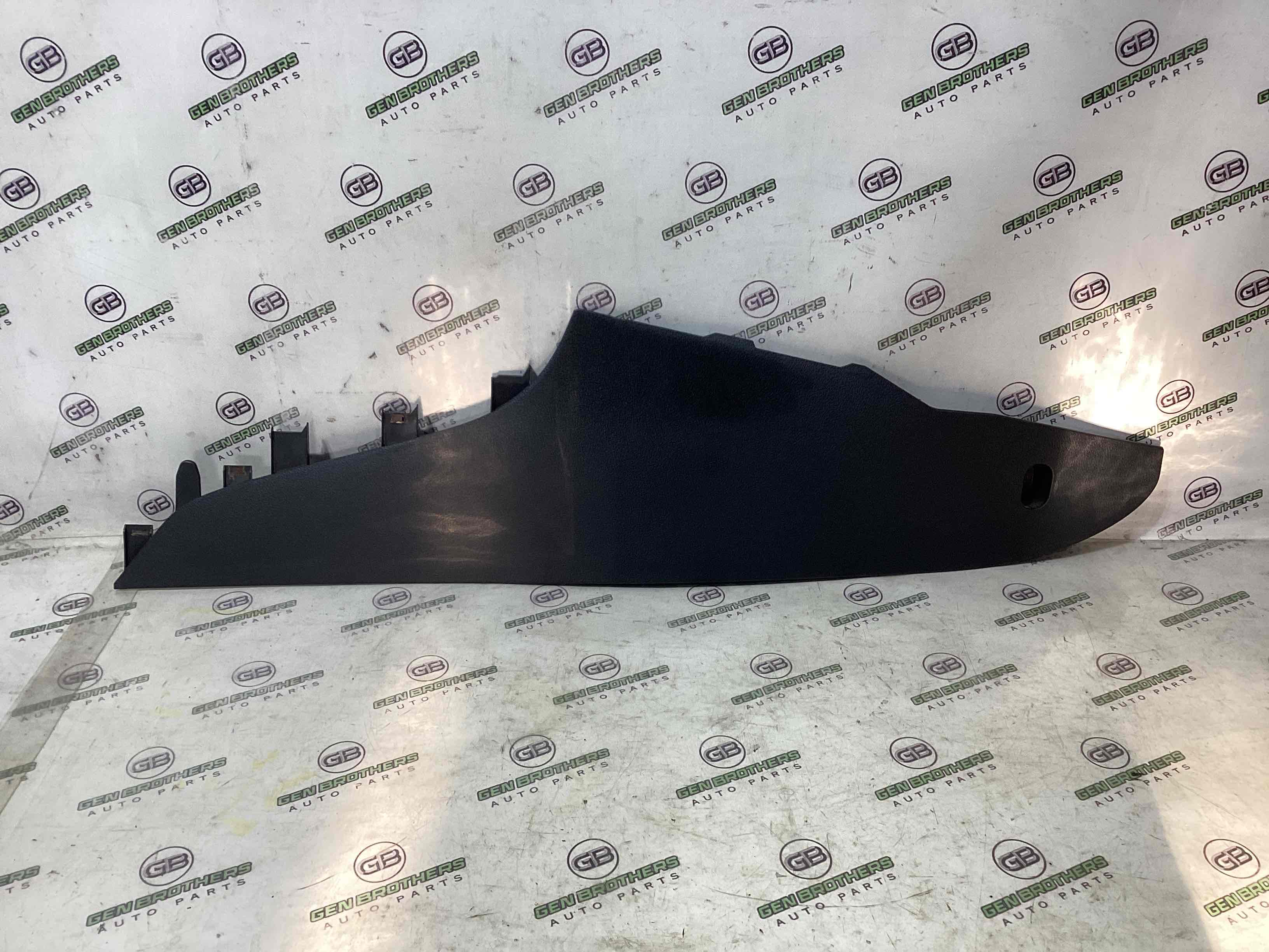 Оздоблення центральної консолі