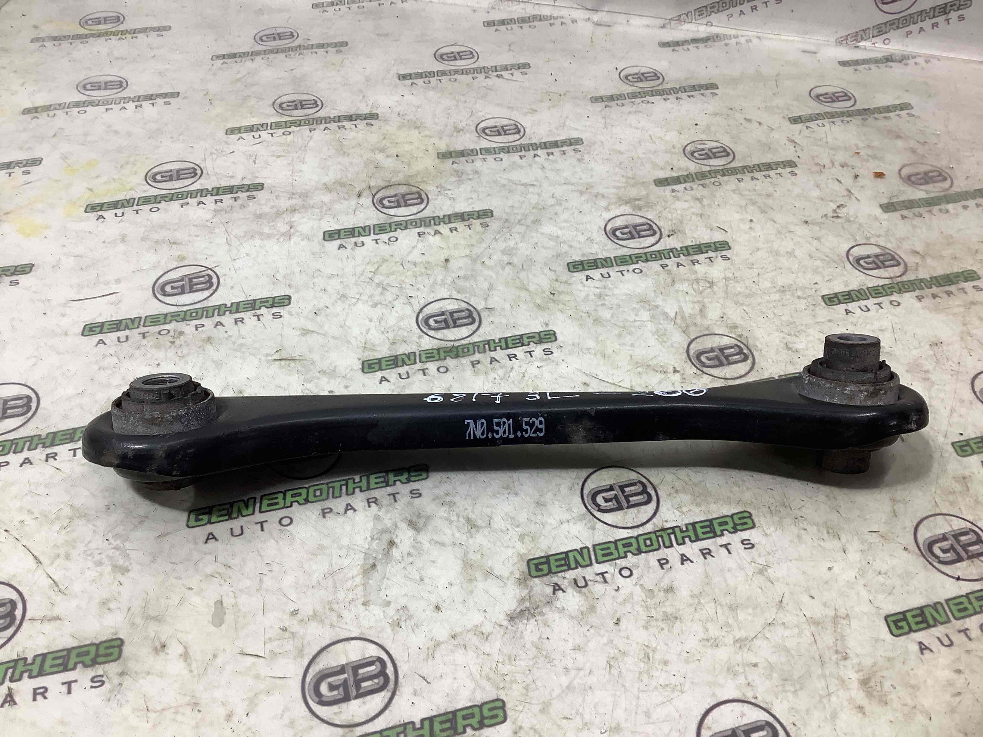 Важіль задній лівий