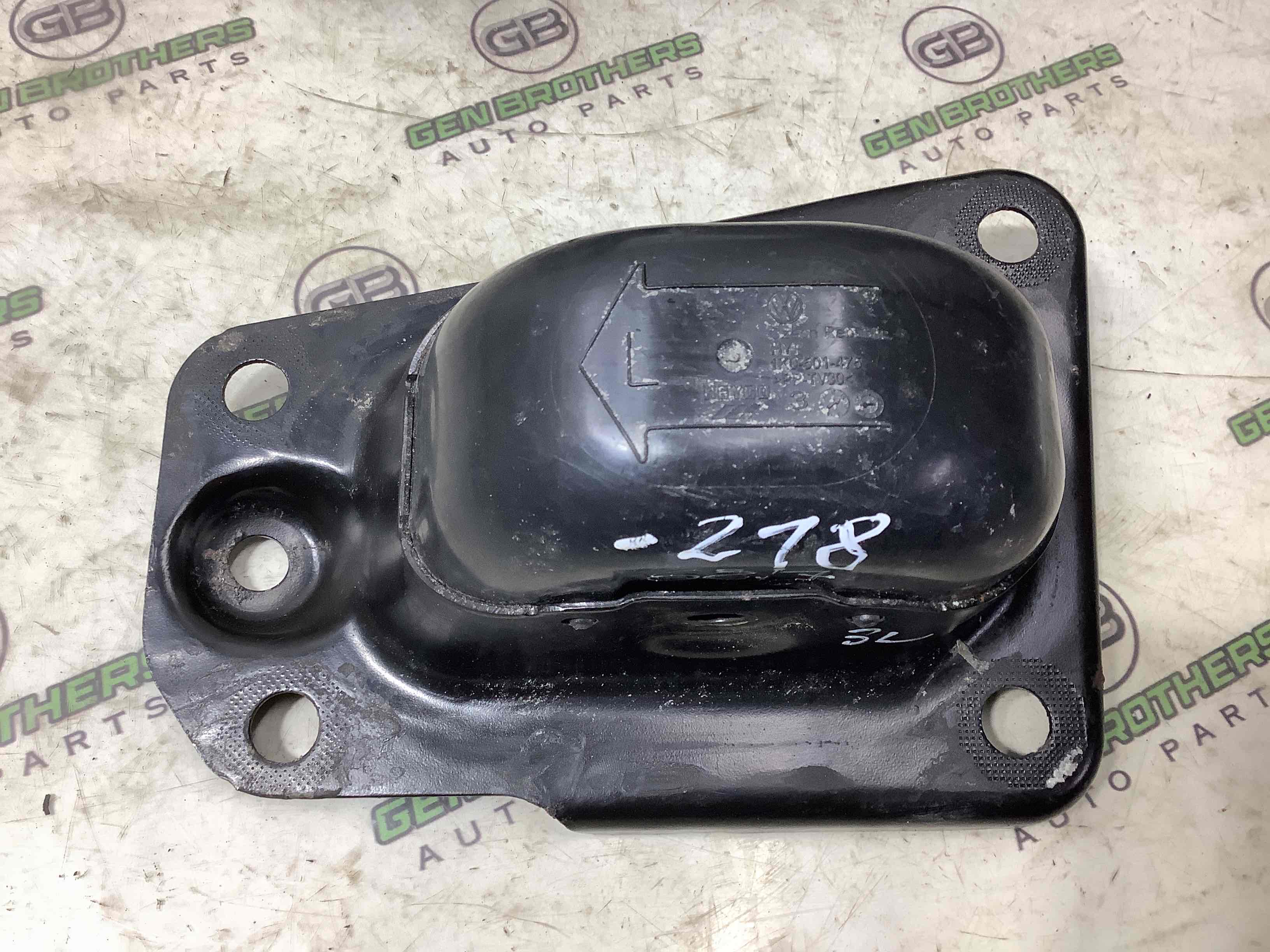 Кріплення, кронштейн