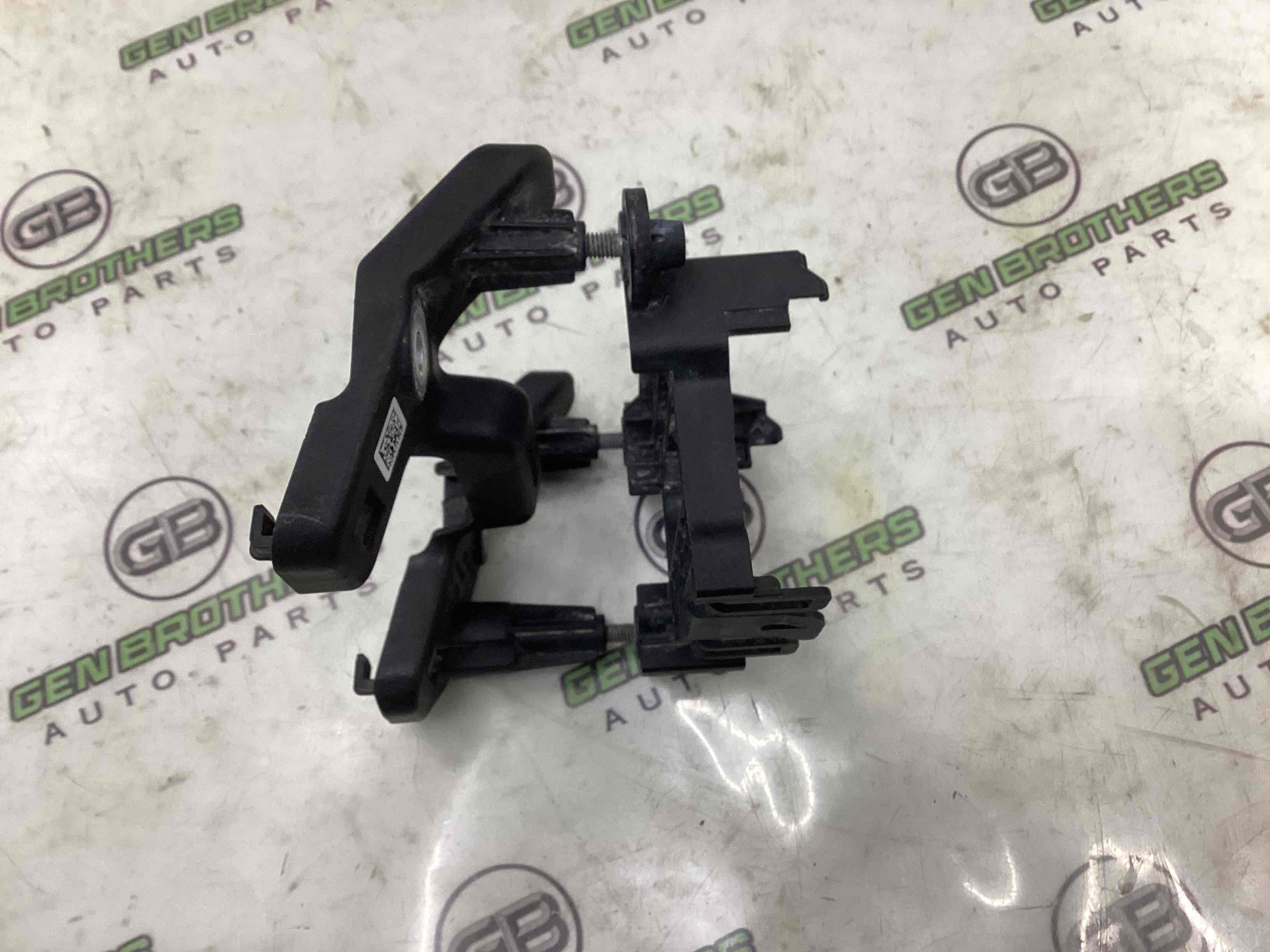 Кріплення, кронштейн