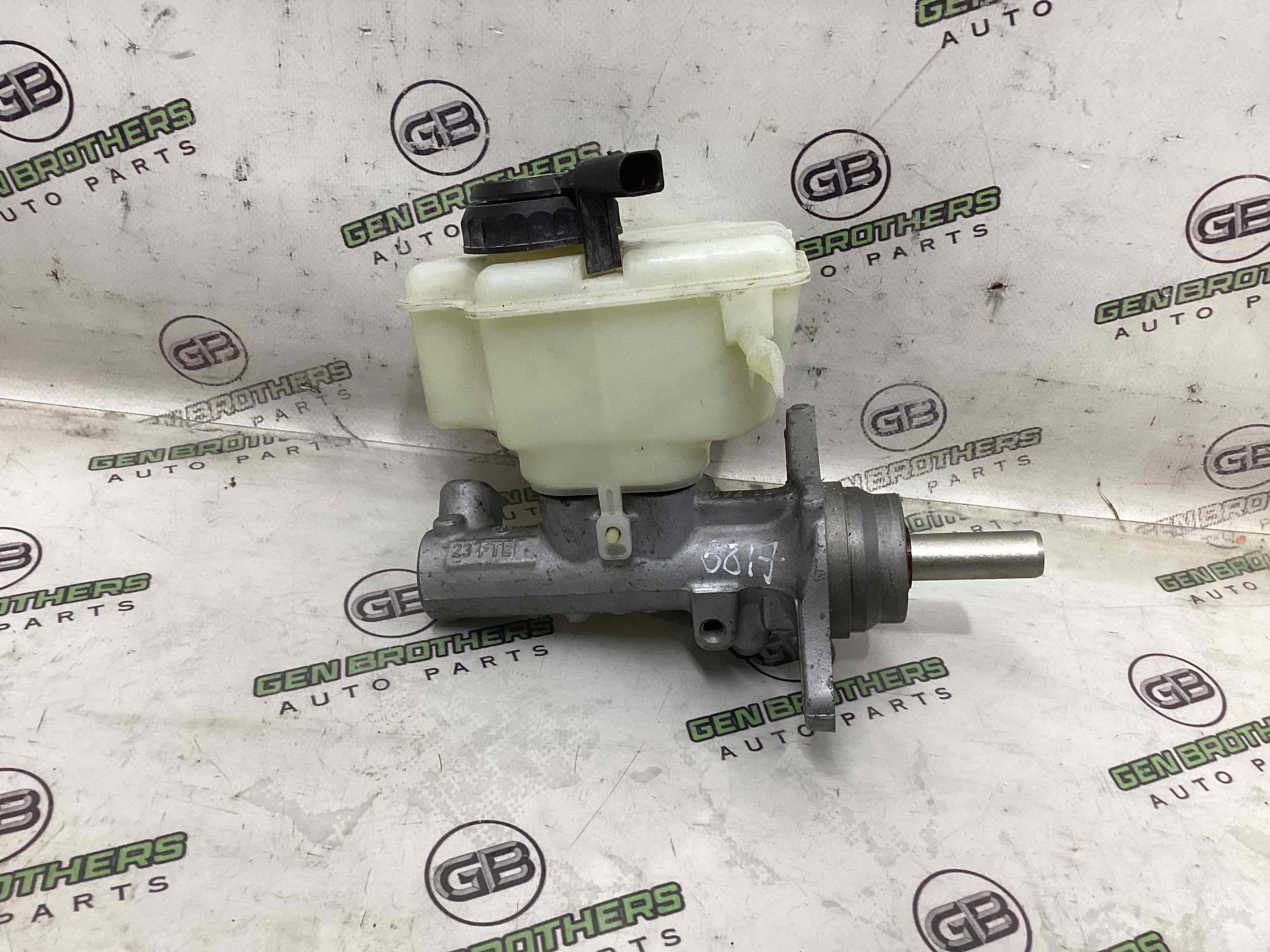 Циліндр гальмівний головний