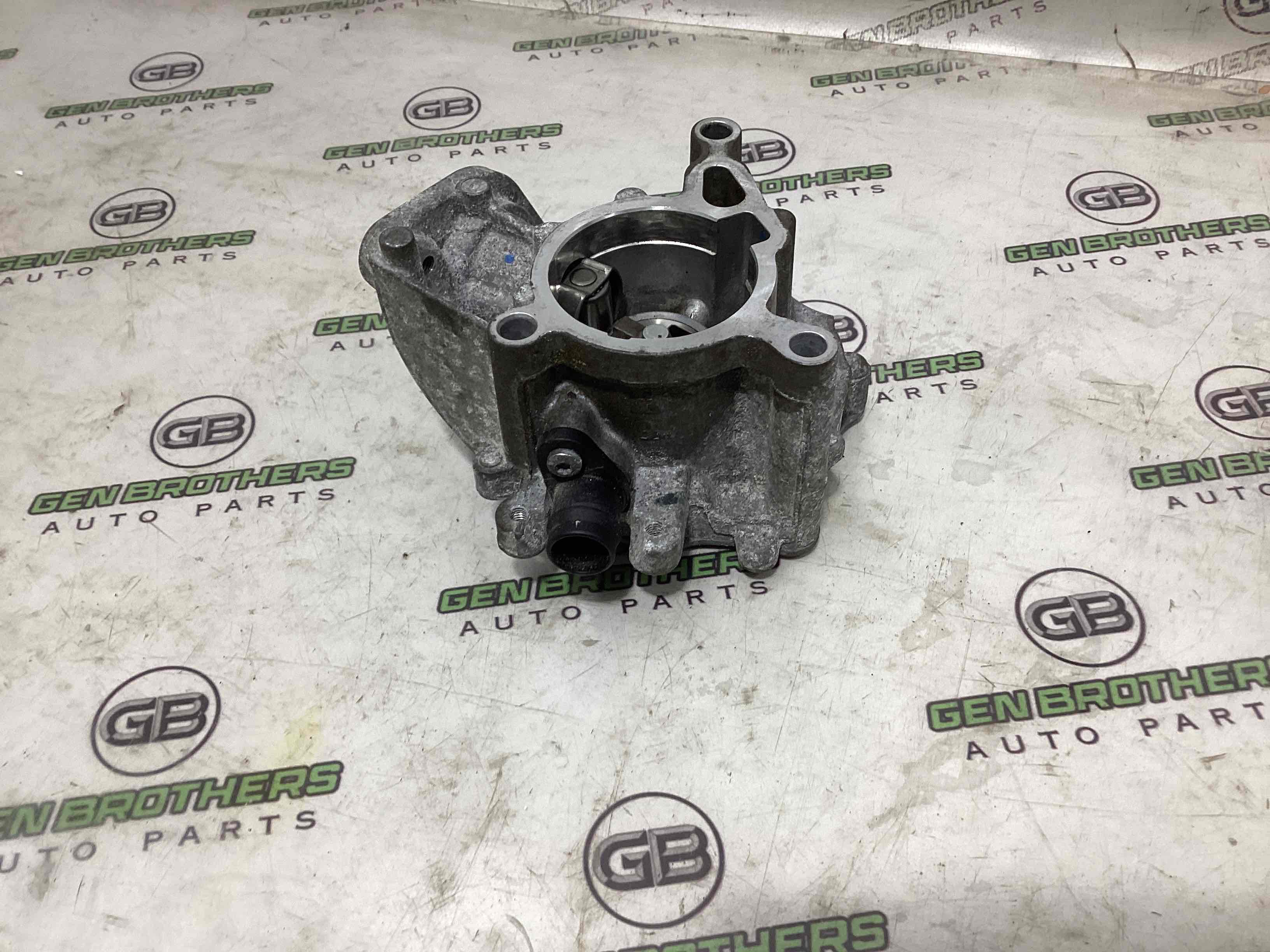 Насос вакуумний