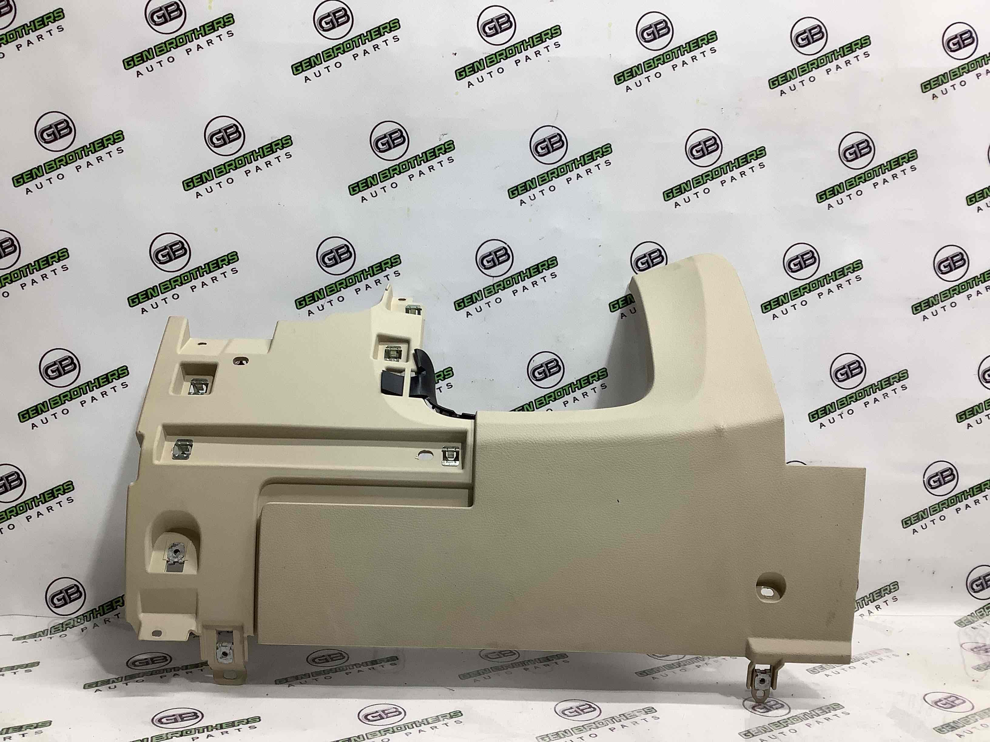 Оздоблення керма та кермової колонки