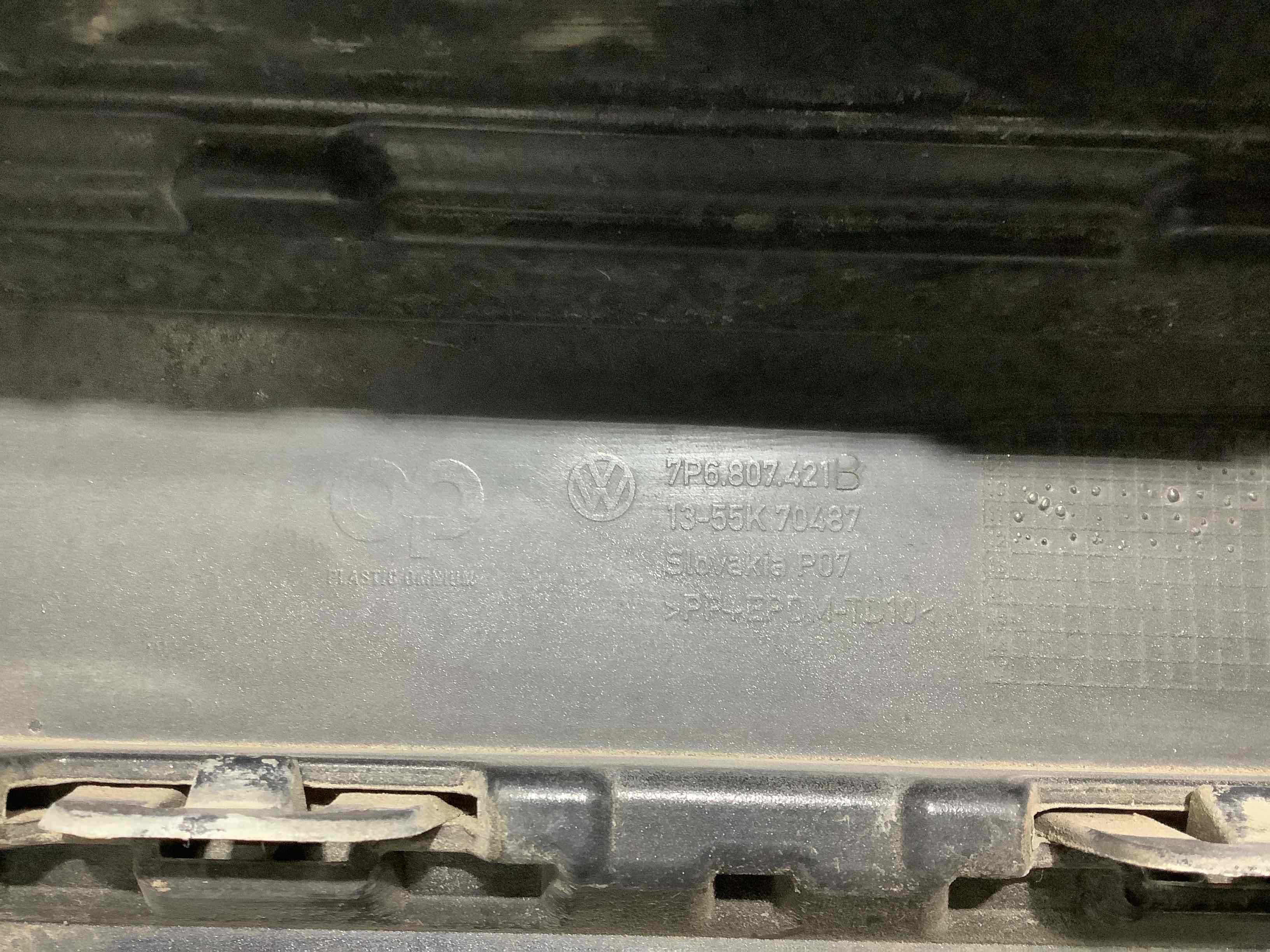 Бампер задній