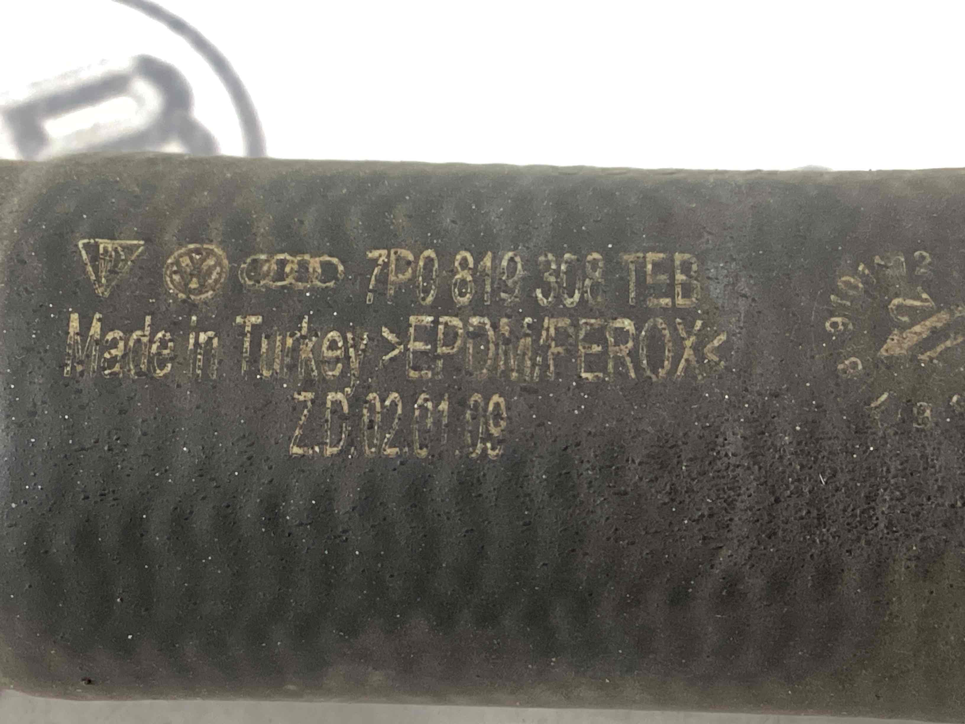 Патрубок трубопровід, шланг