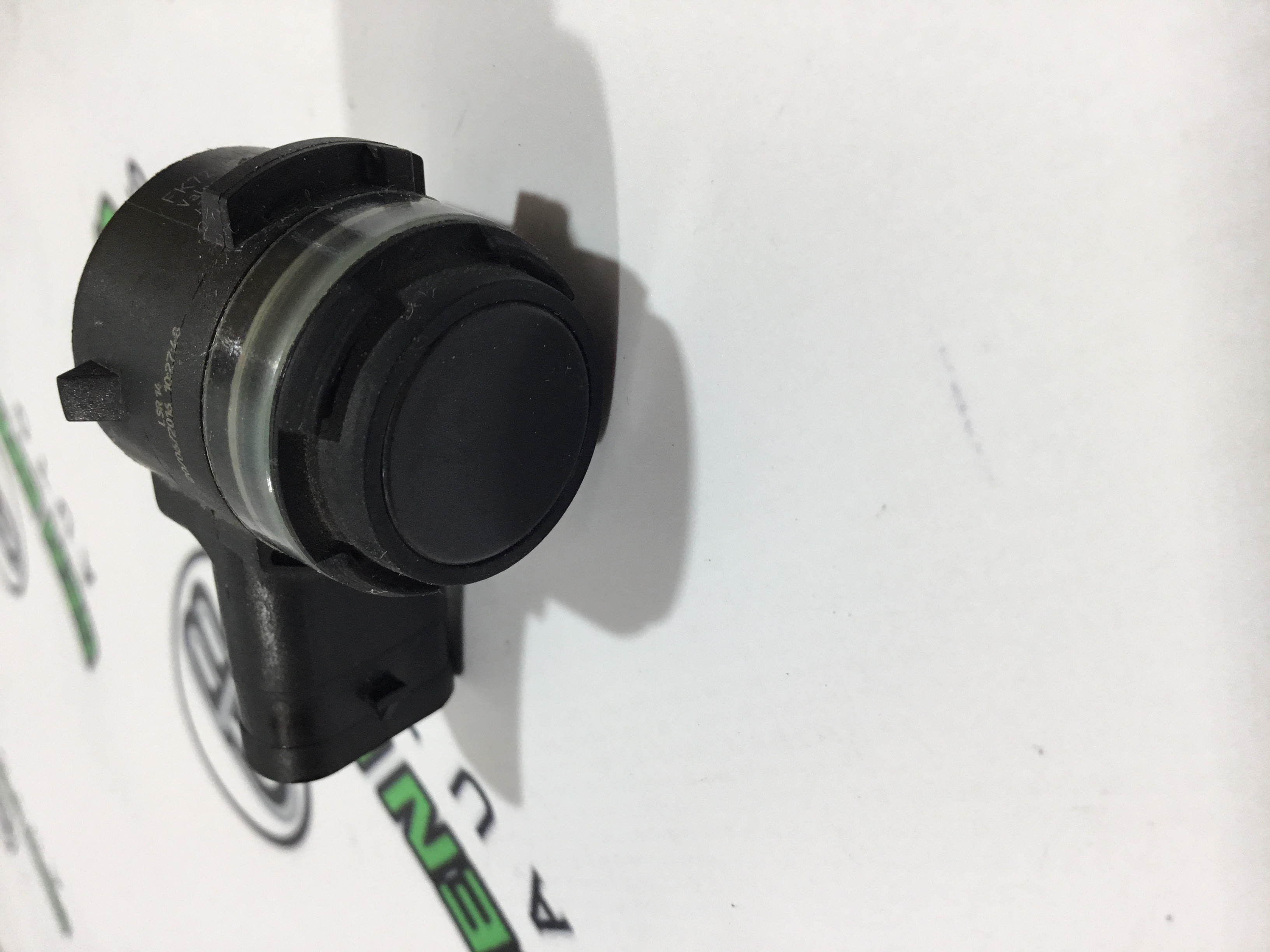 Парктронік, кріплення, корпус