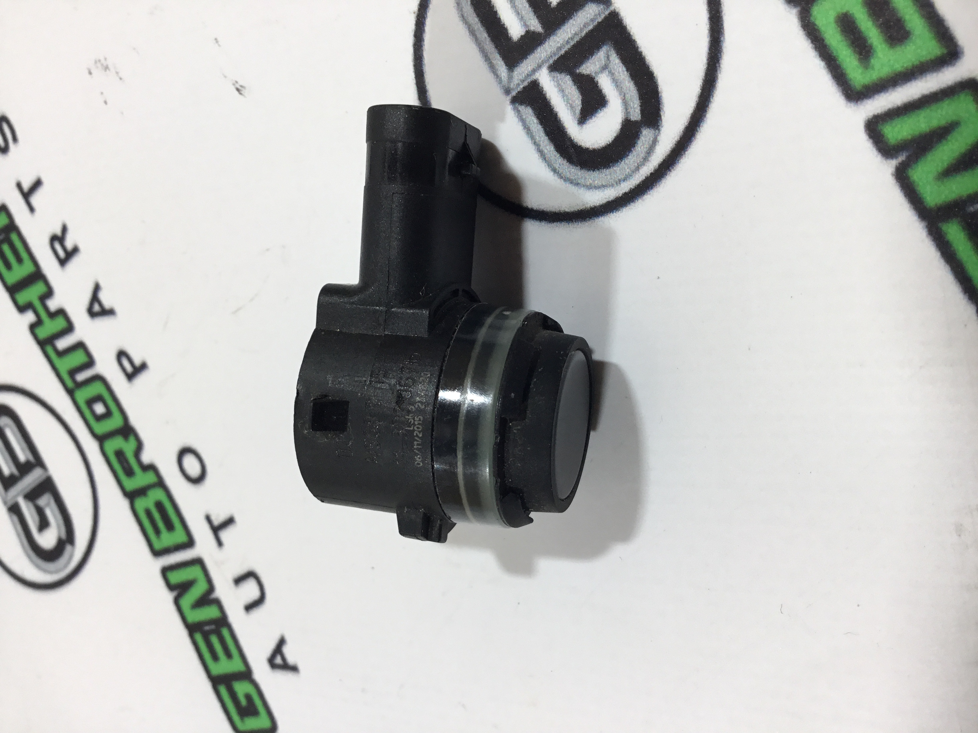 Парктронік, кріплення, корпус