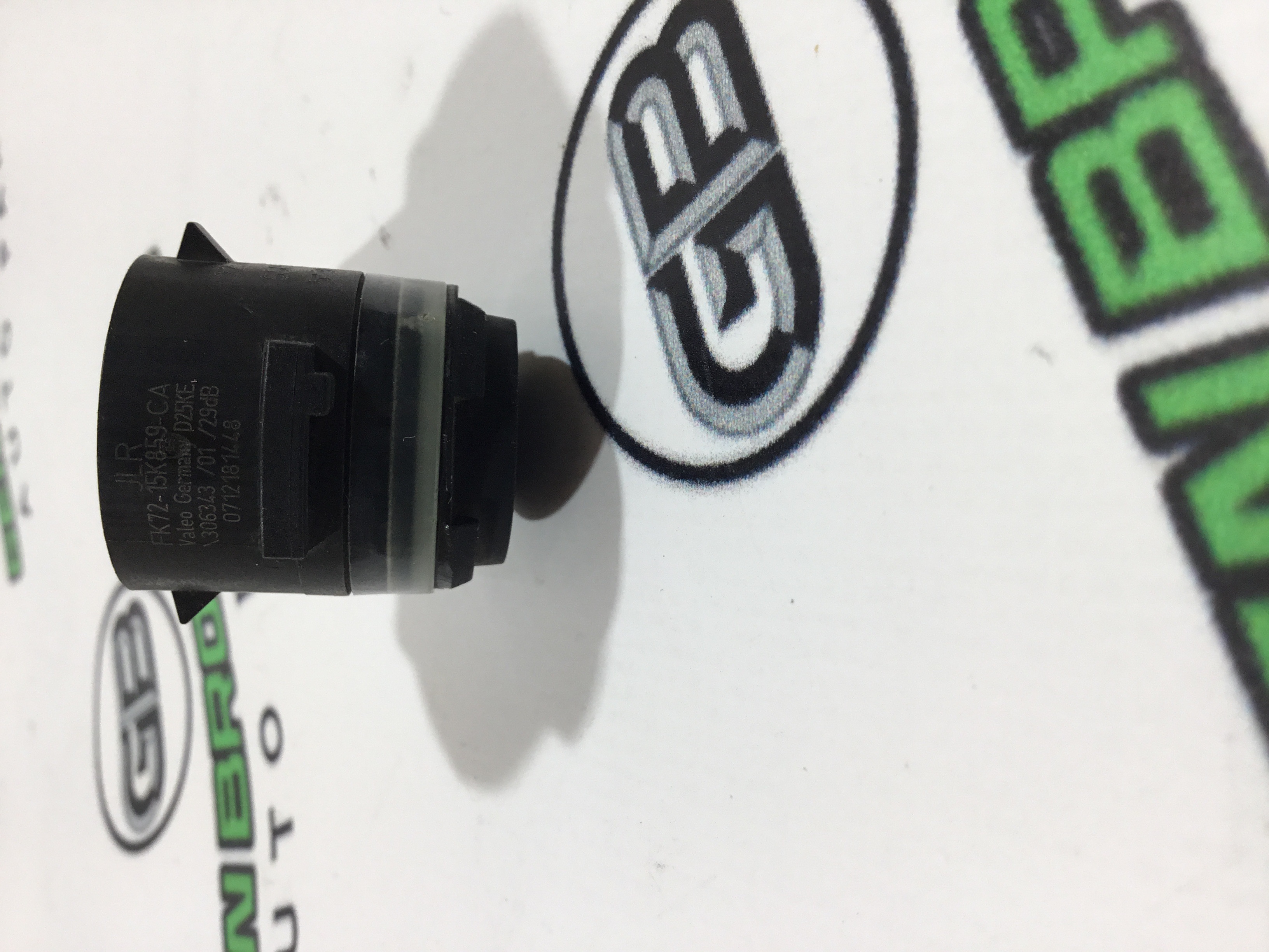 Парктронік, кріплення, корпус