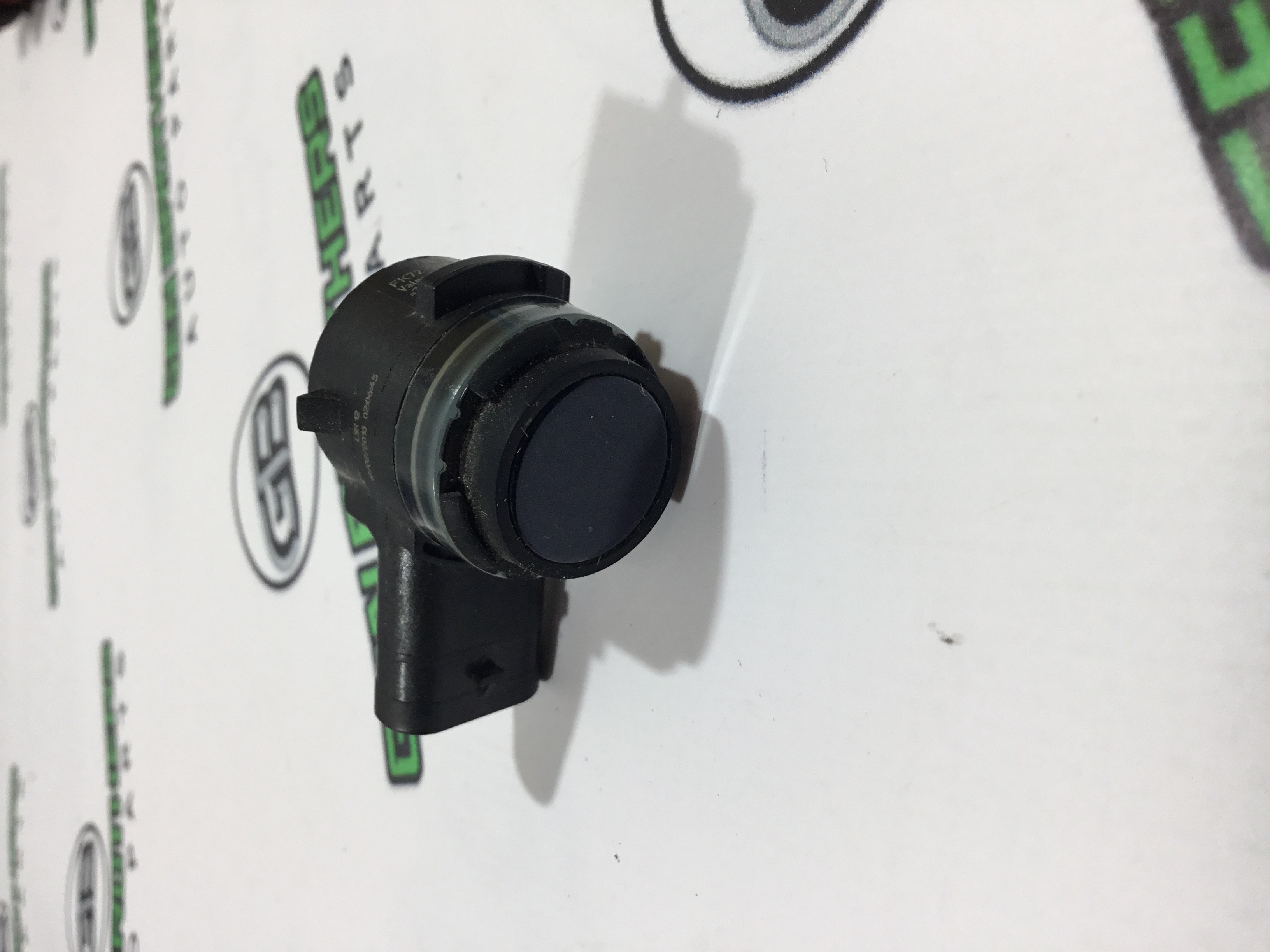 Парктронік, кріплення, корпус