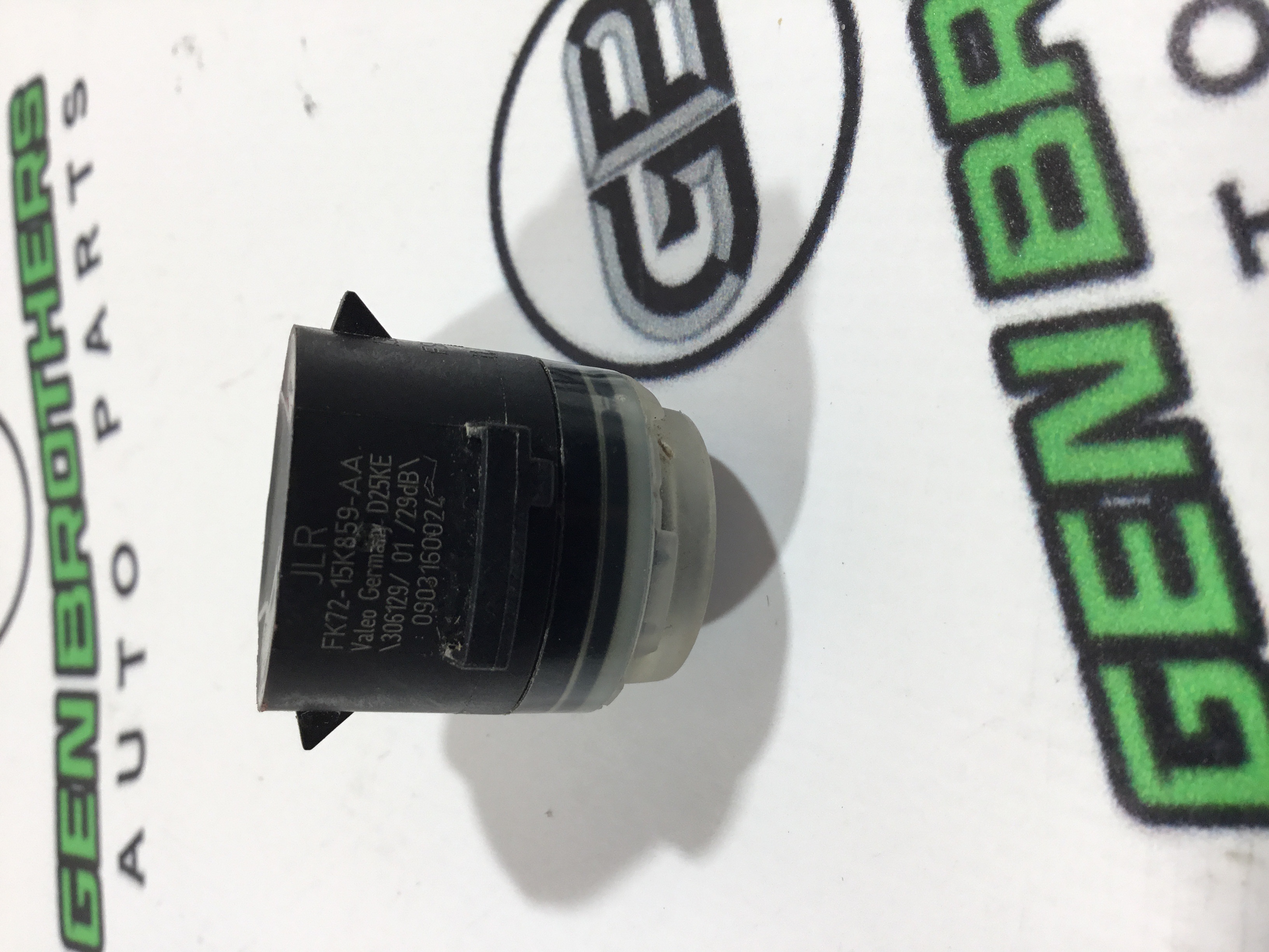 Парктронік, кріплення, корпус