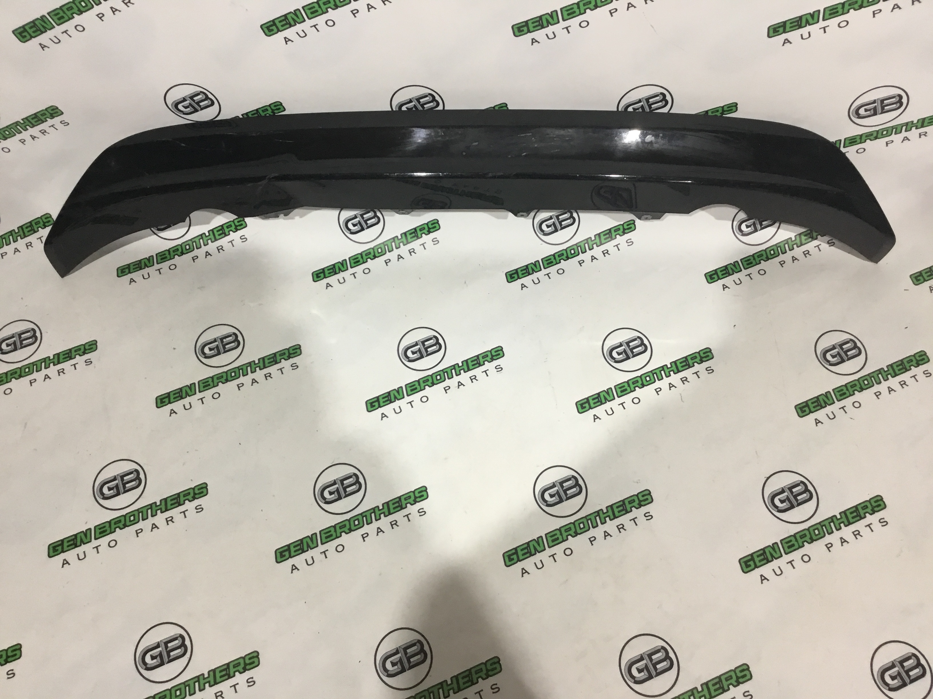 Накладка на бампер