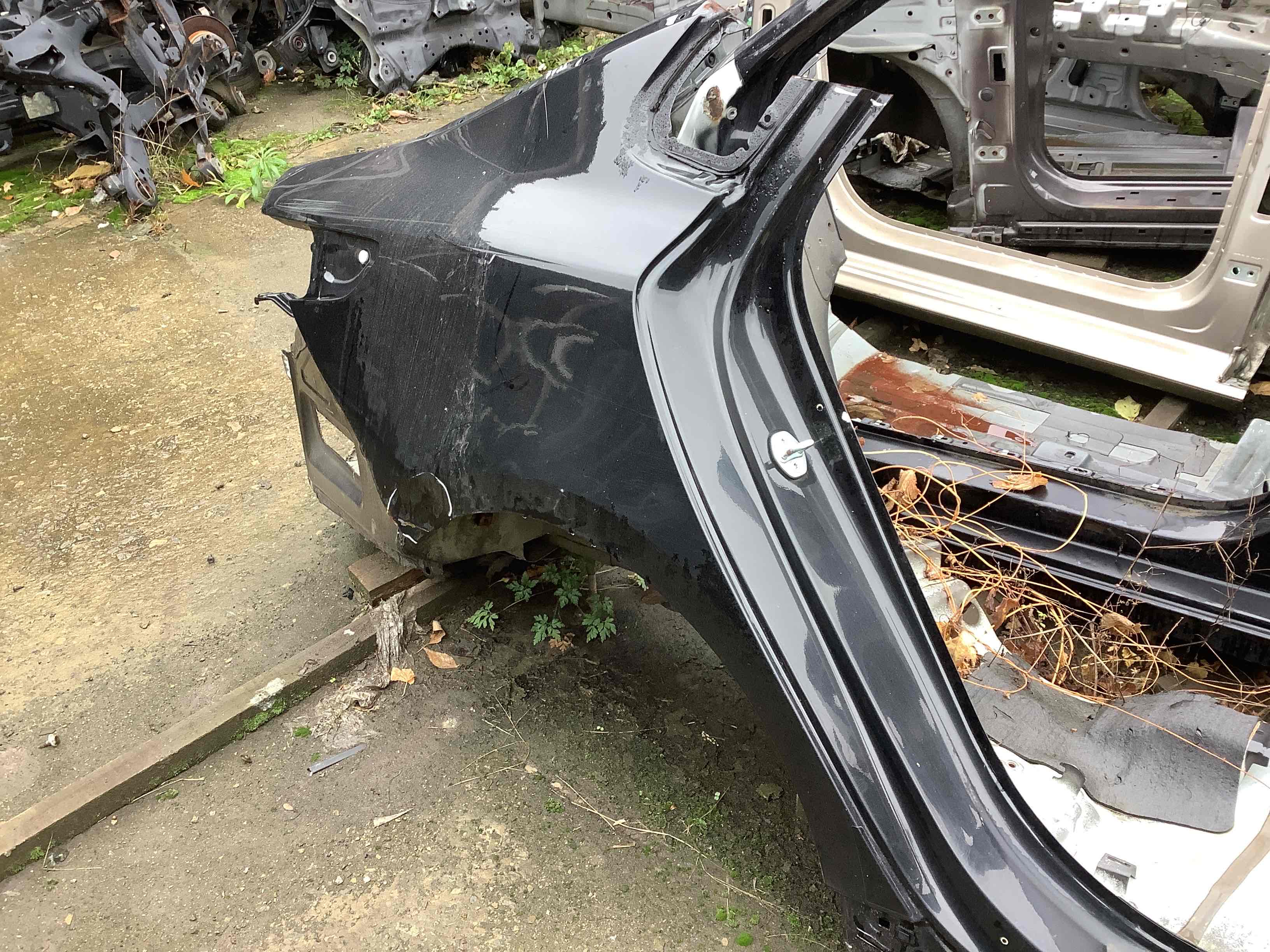 Четверть задняя правая