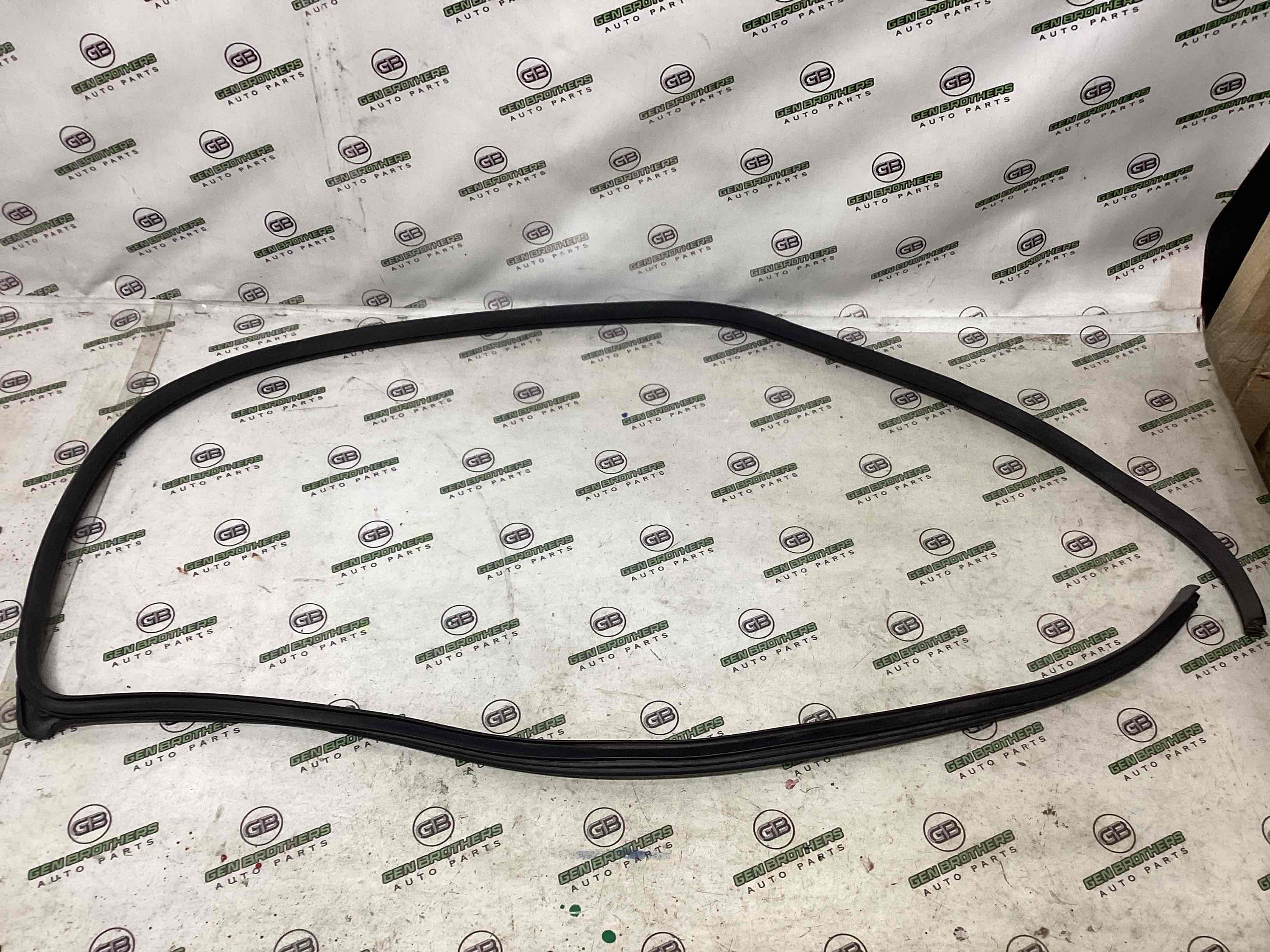 Ущільнювач скла, двері