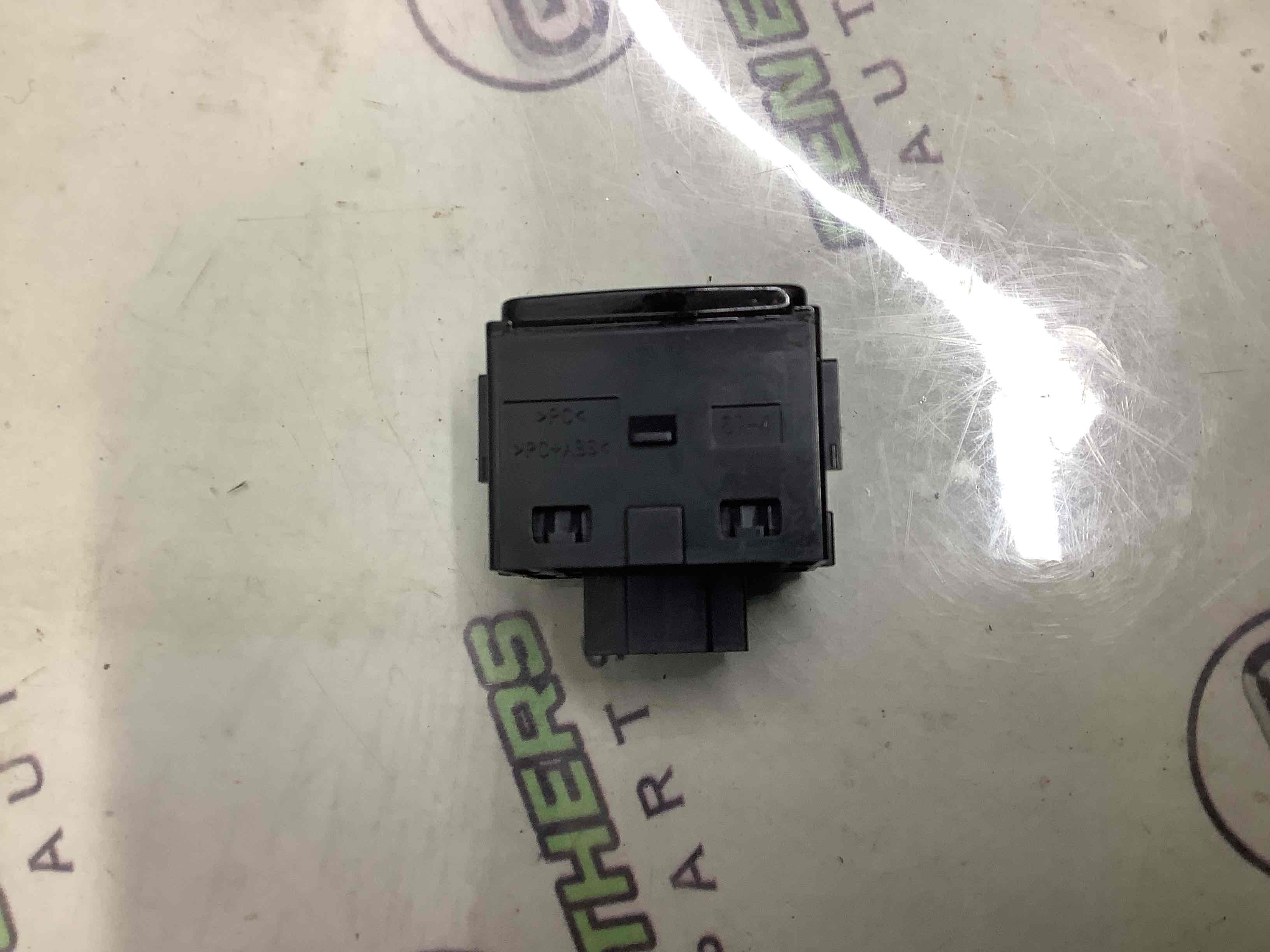 Кнопка центрального замку