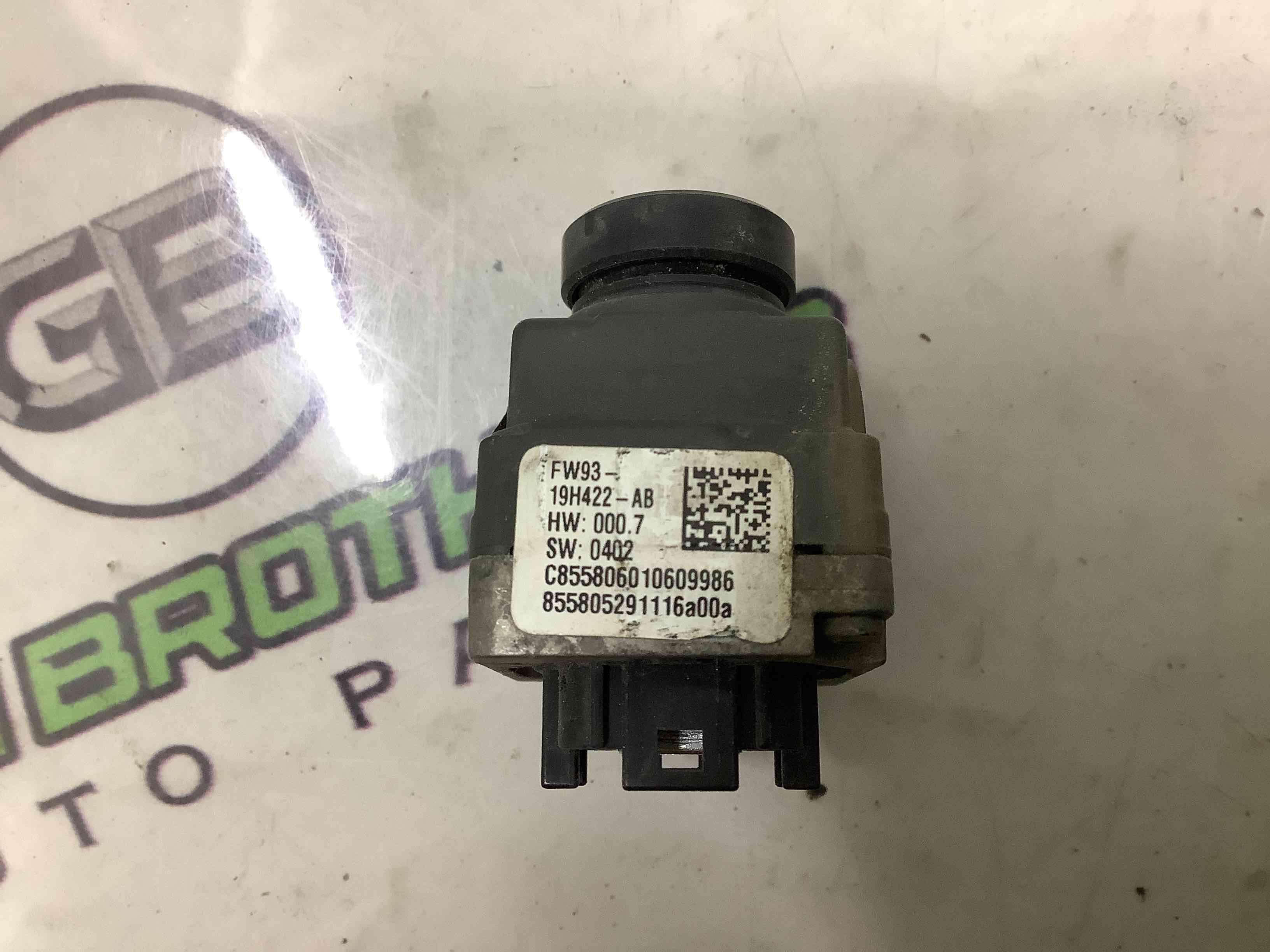 Камера, кріплення камери, корпус