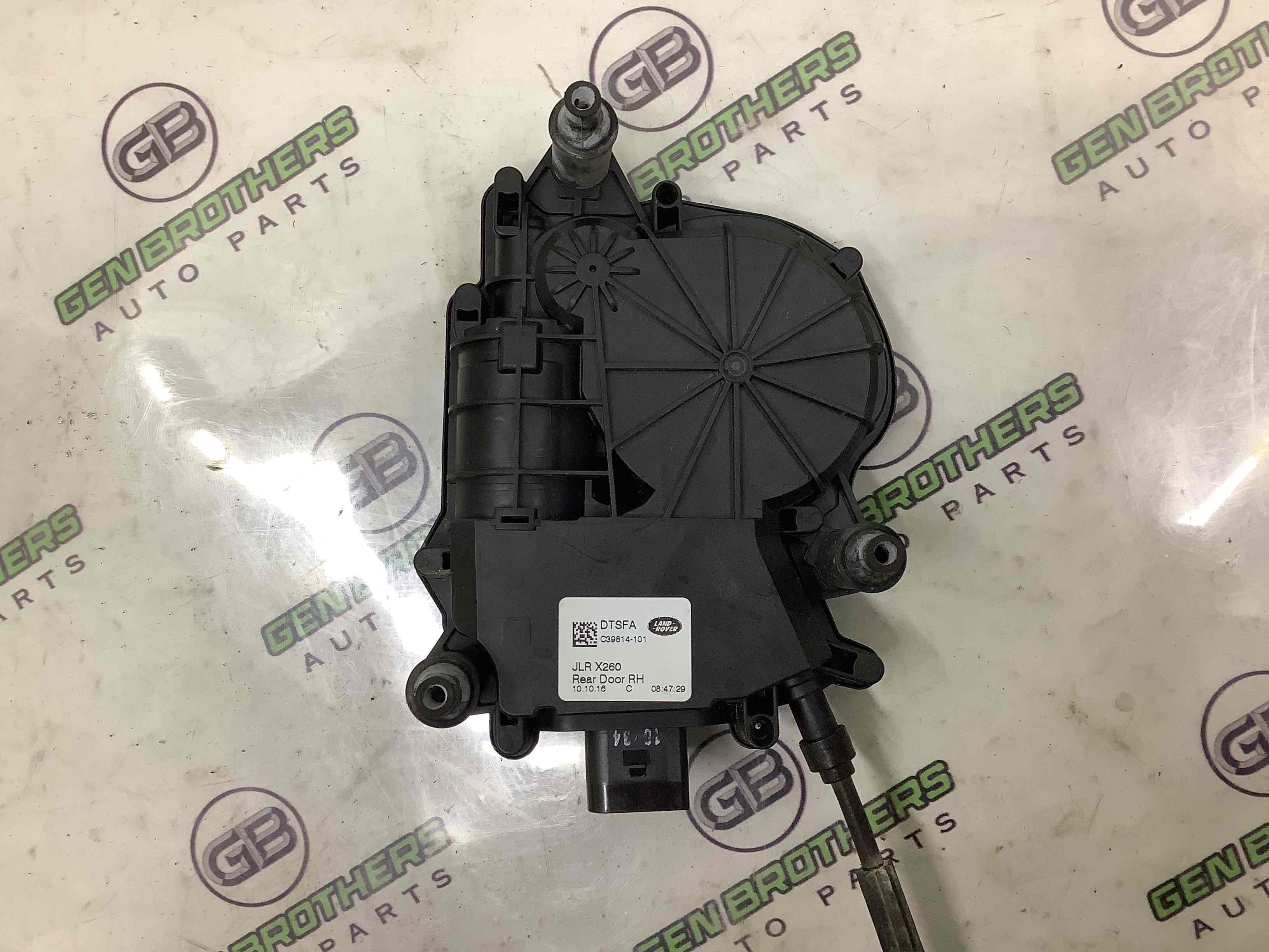 Замок дверей задньої правої