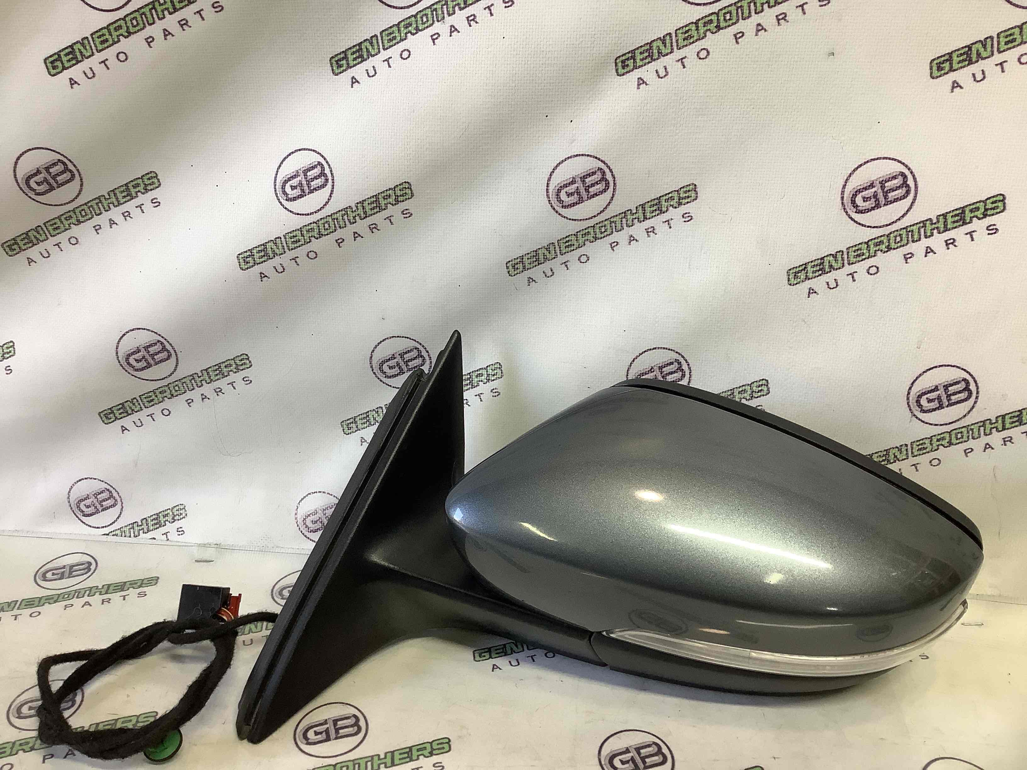 Дзеркало зовнішнє ліве