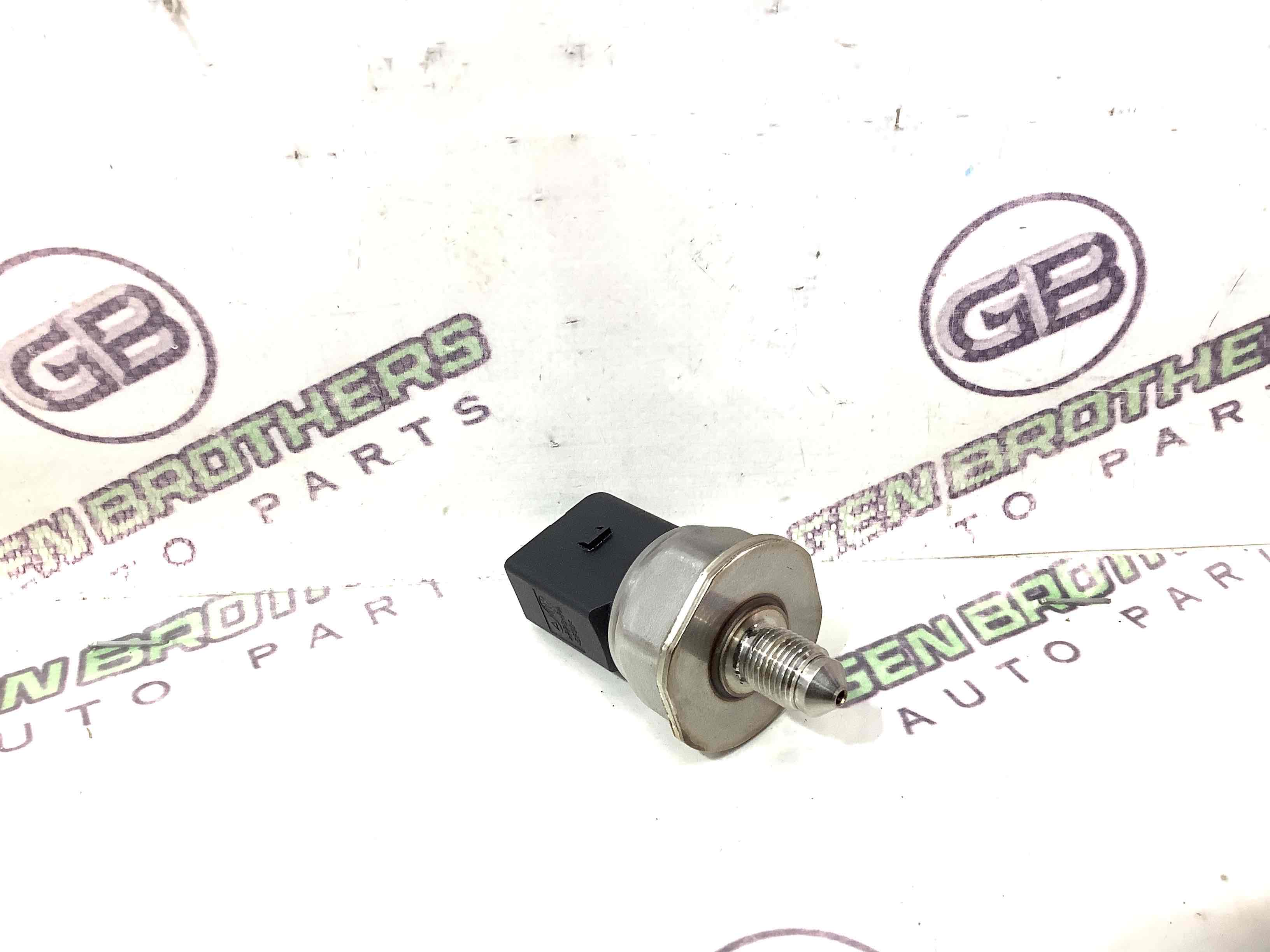 Датчик тиску палива