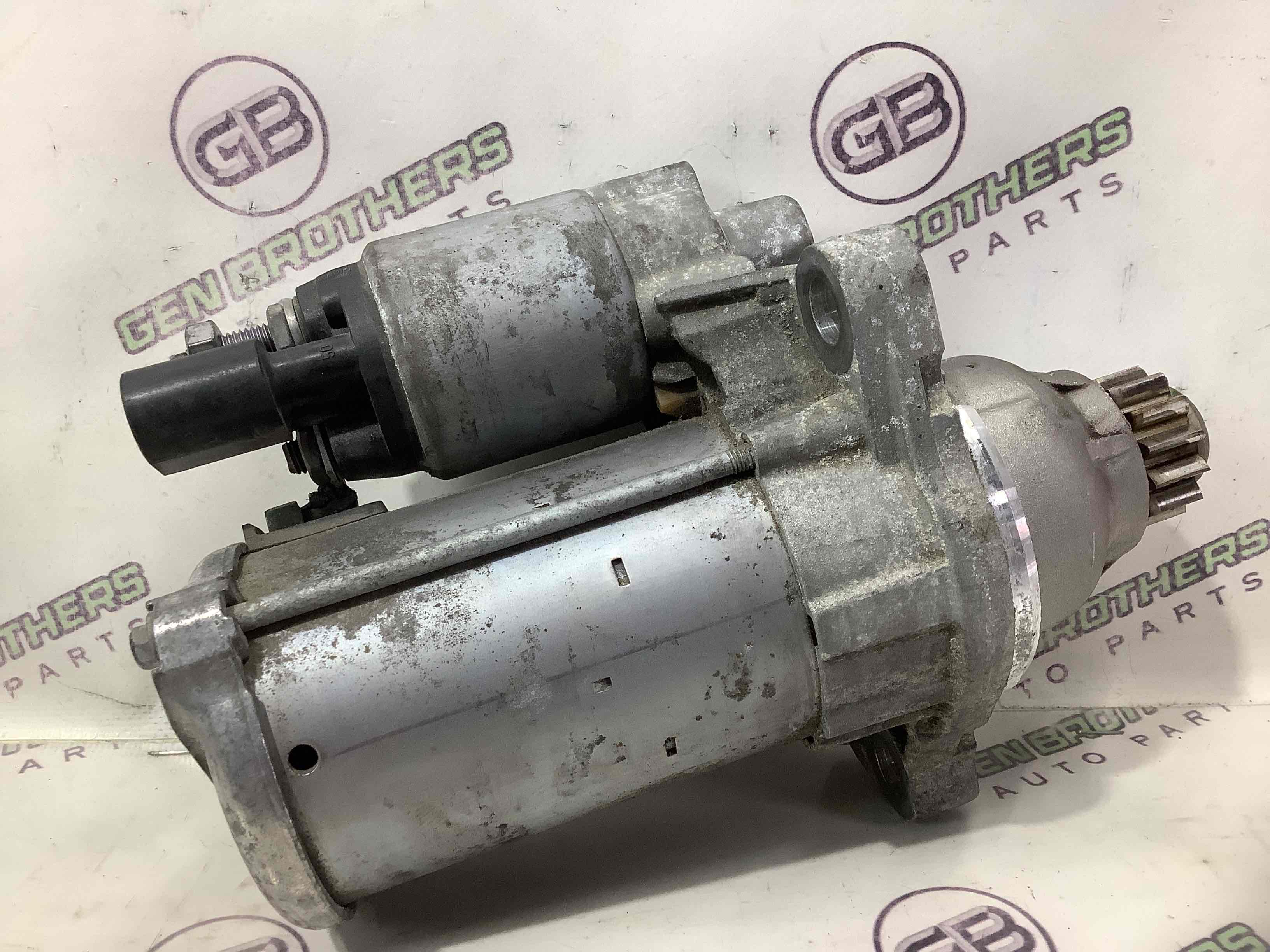 Стартер, кронштейн стартера