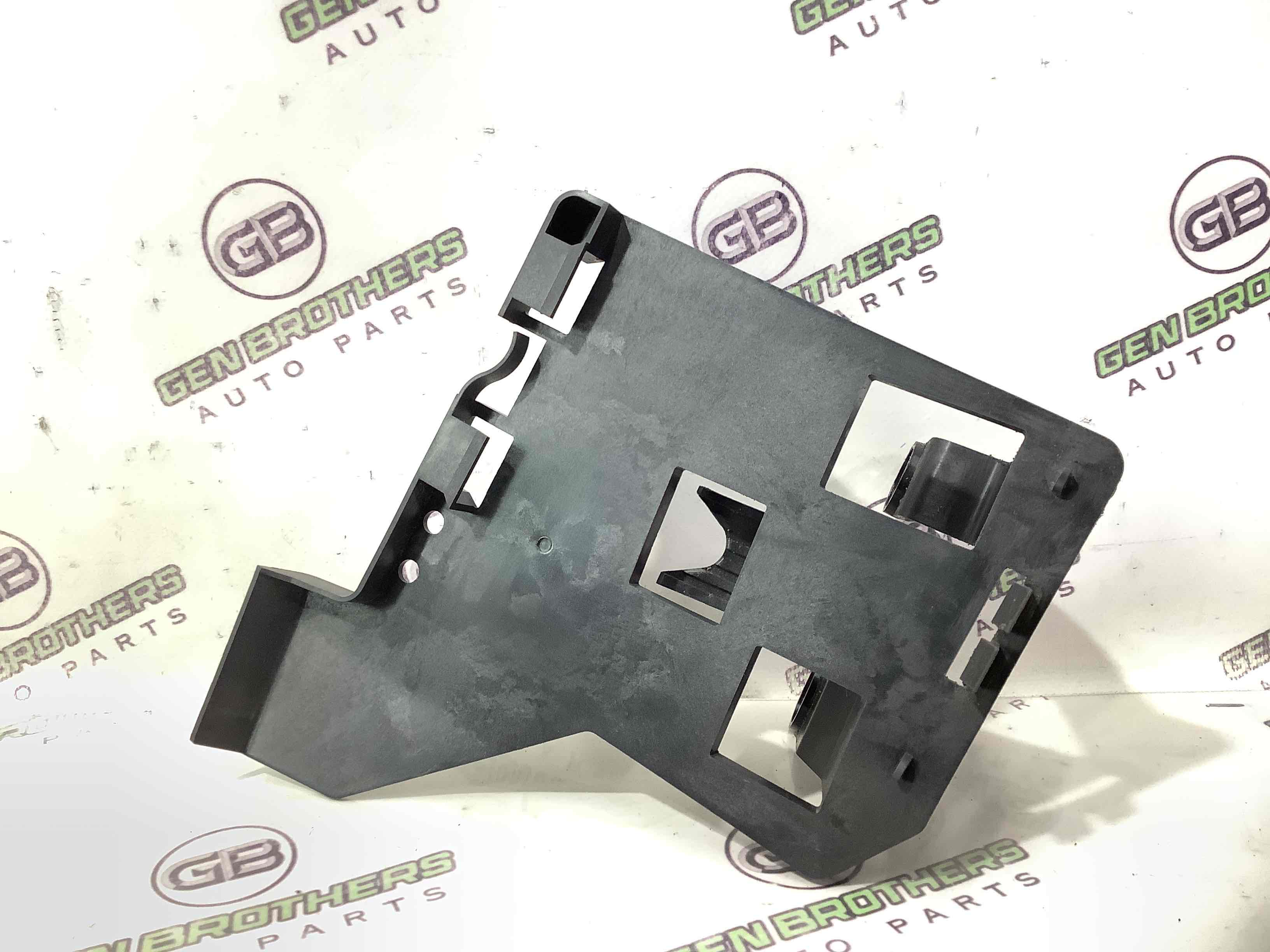 Кріплення, кронштейн