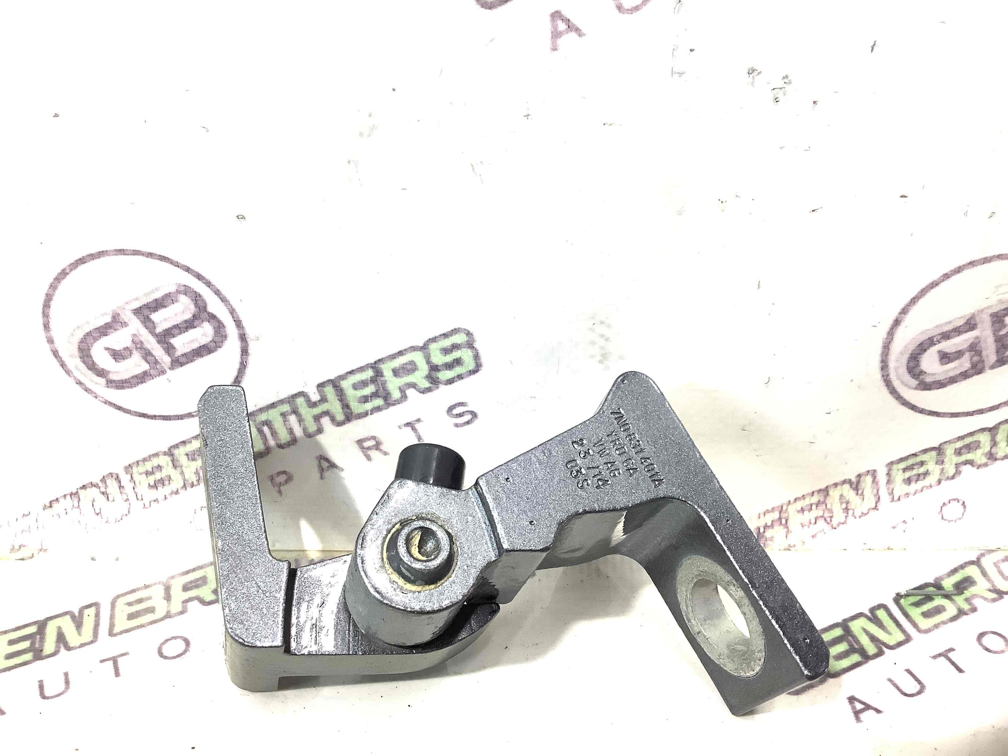 Петля двері, замок двері