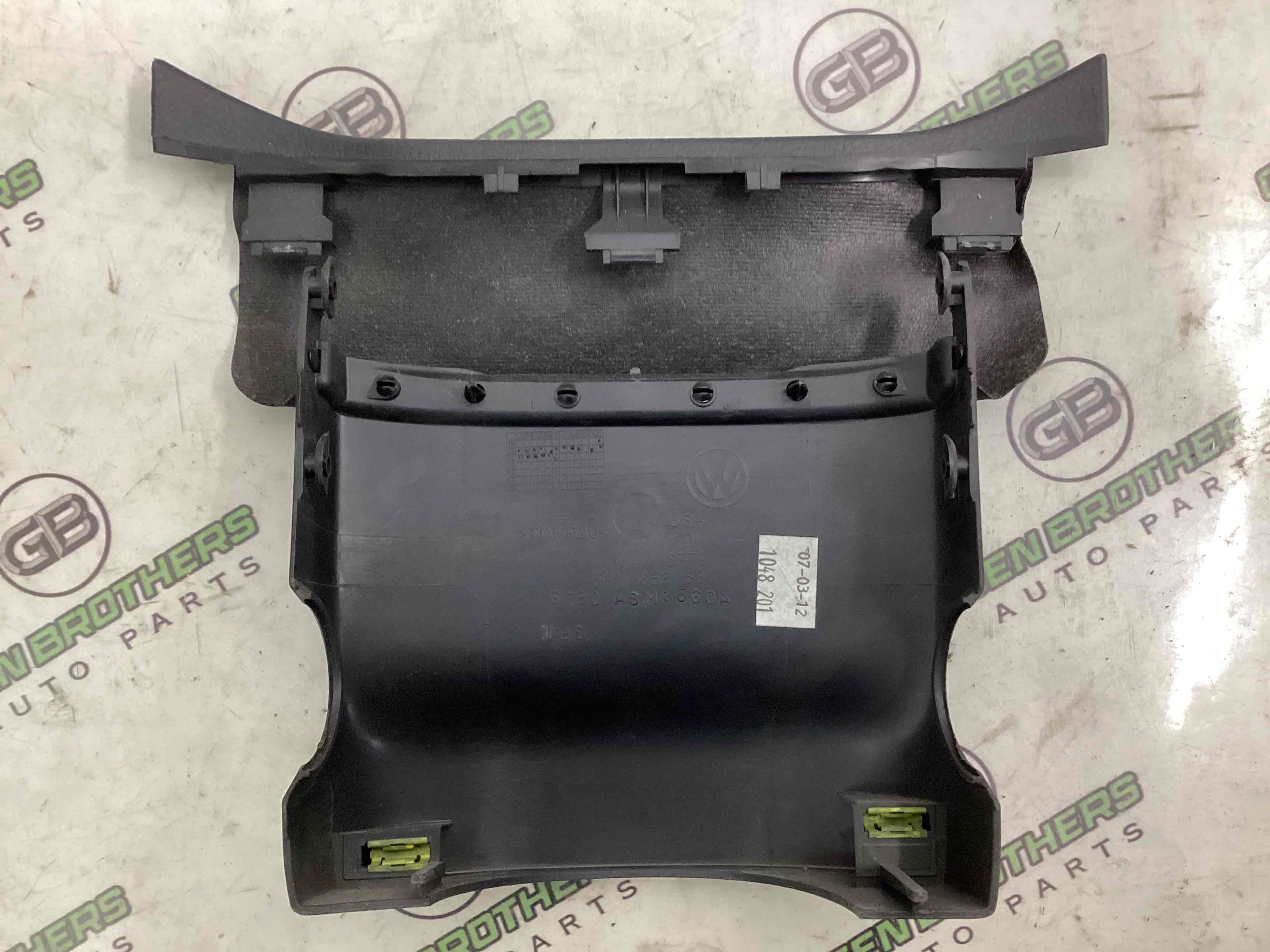 Оздоблення керма та кермової колонки