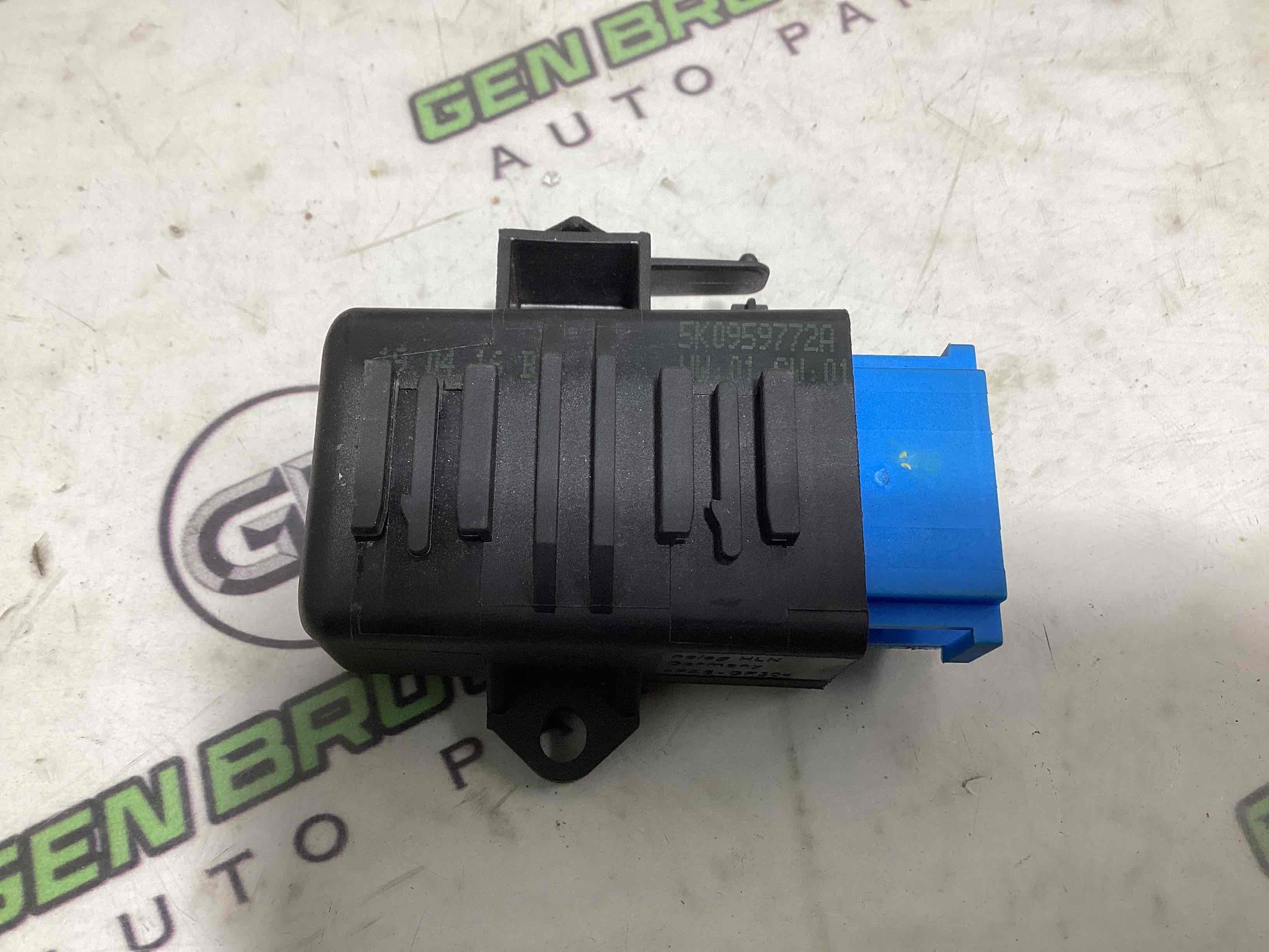 Блок керування підігрівом сидінь