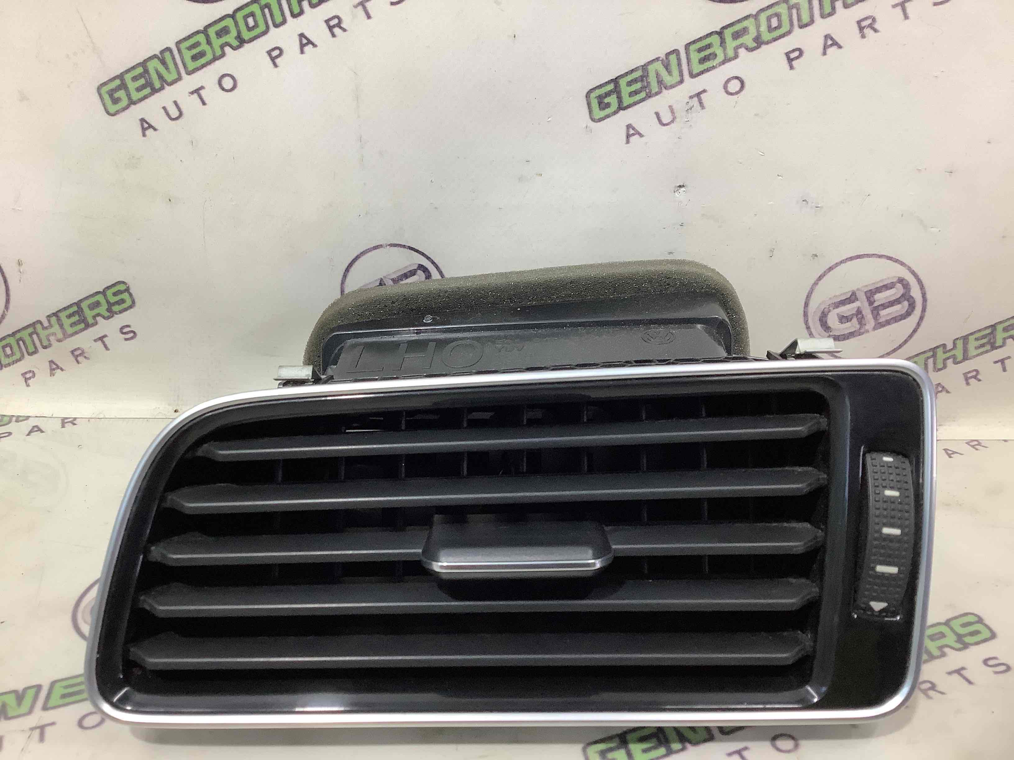 Дефлектор обдування салону