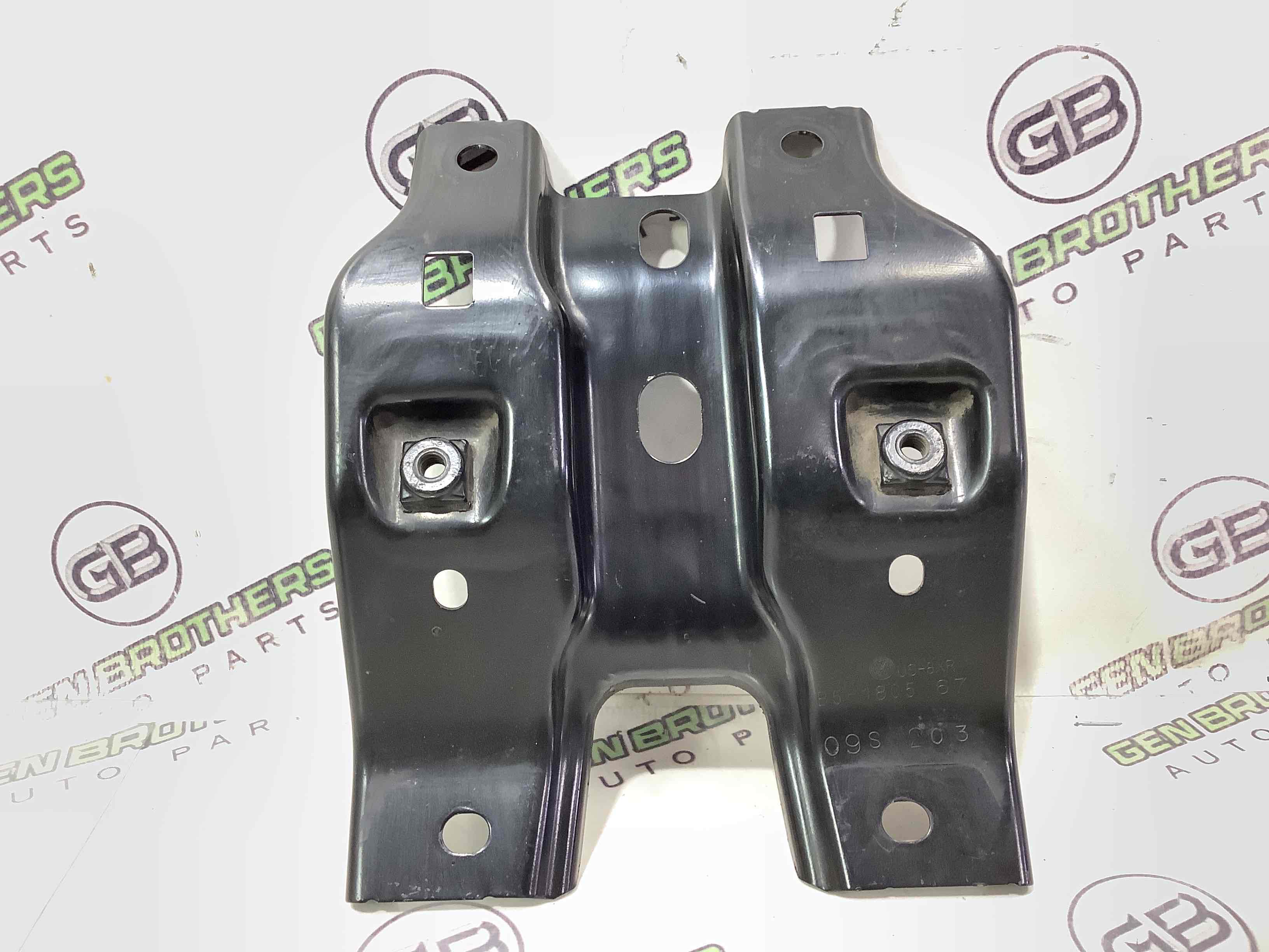 Петля капота, кронштейн капота