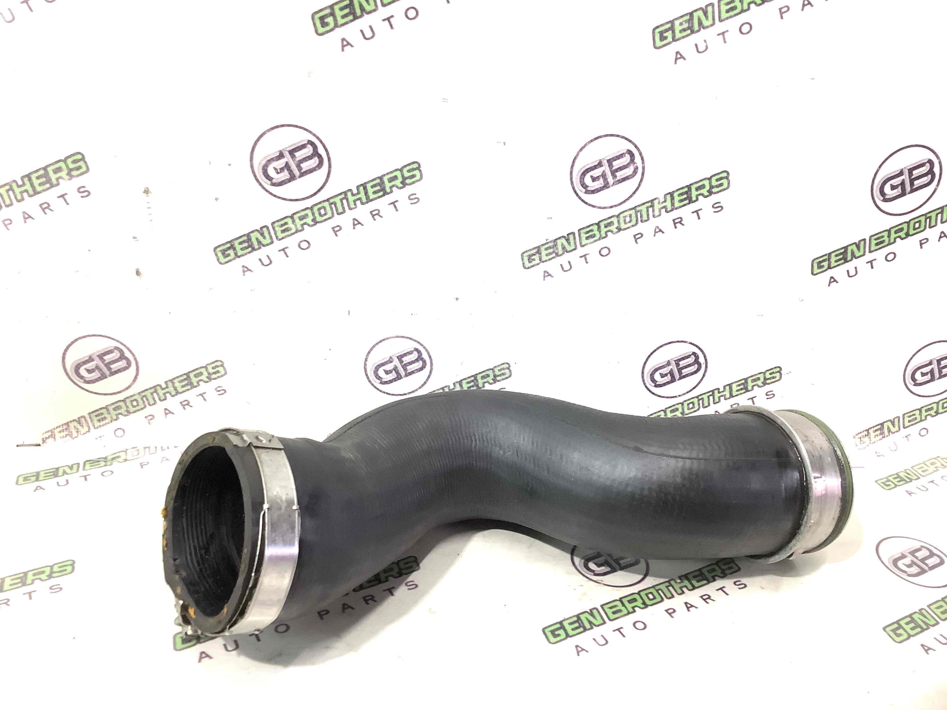 Патрубок інтеркулера