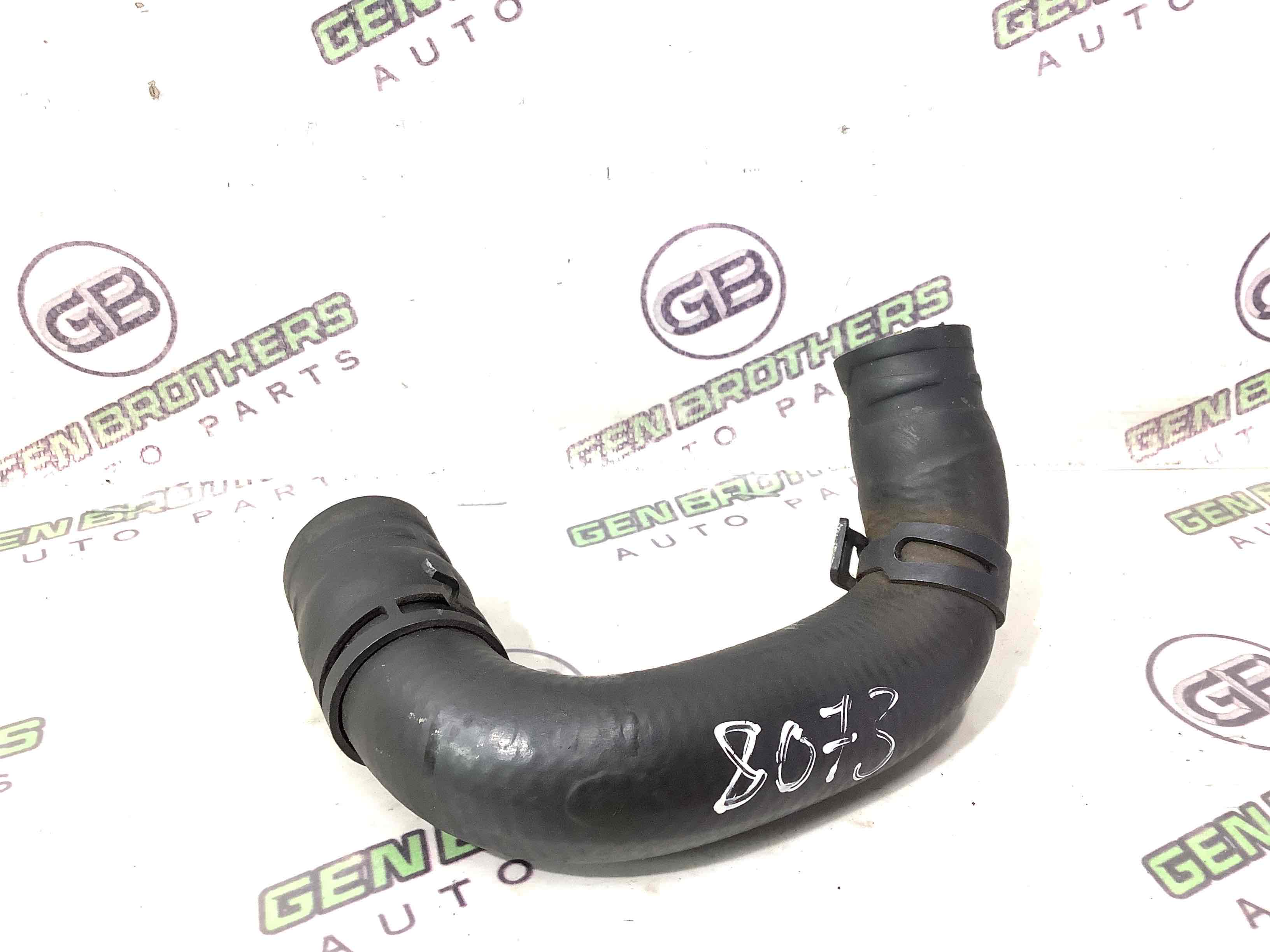 Патрубок трубопровід, шланг