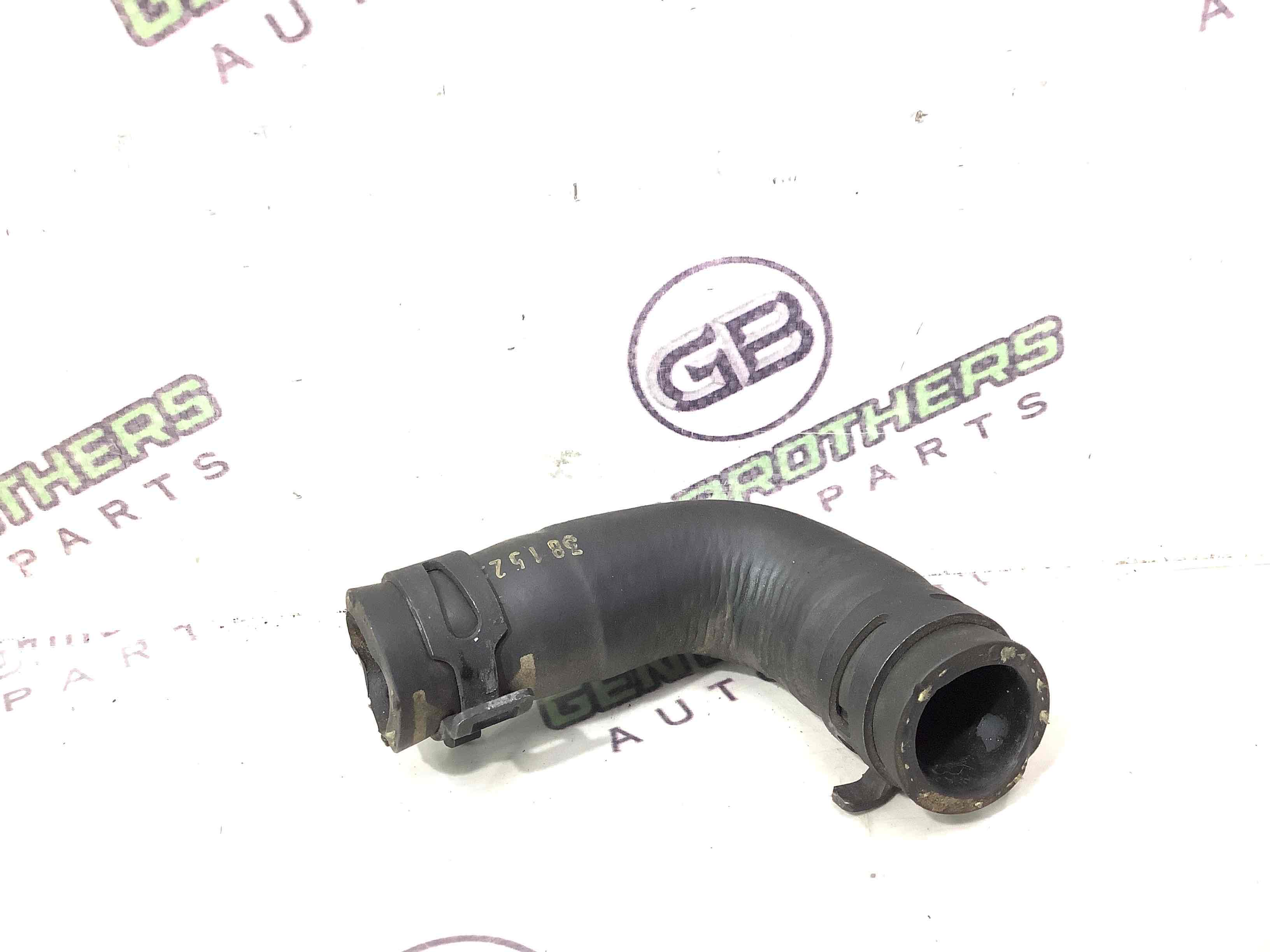 Патрубок трубопровід, шланг