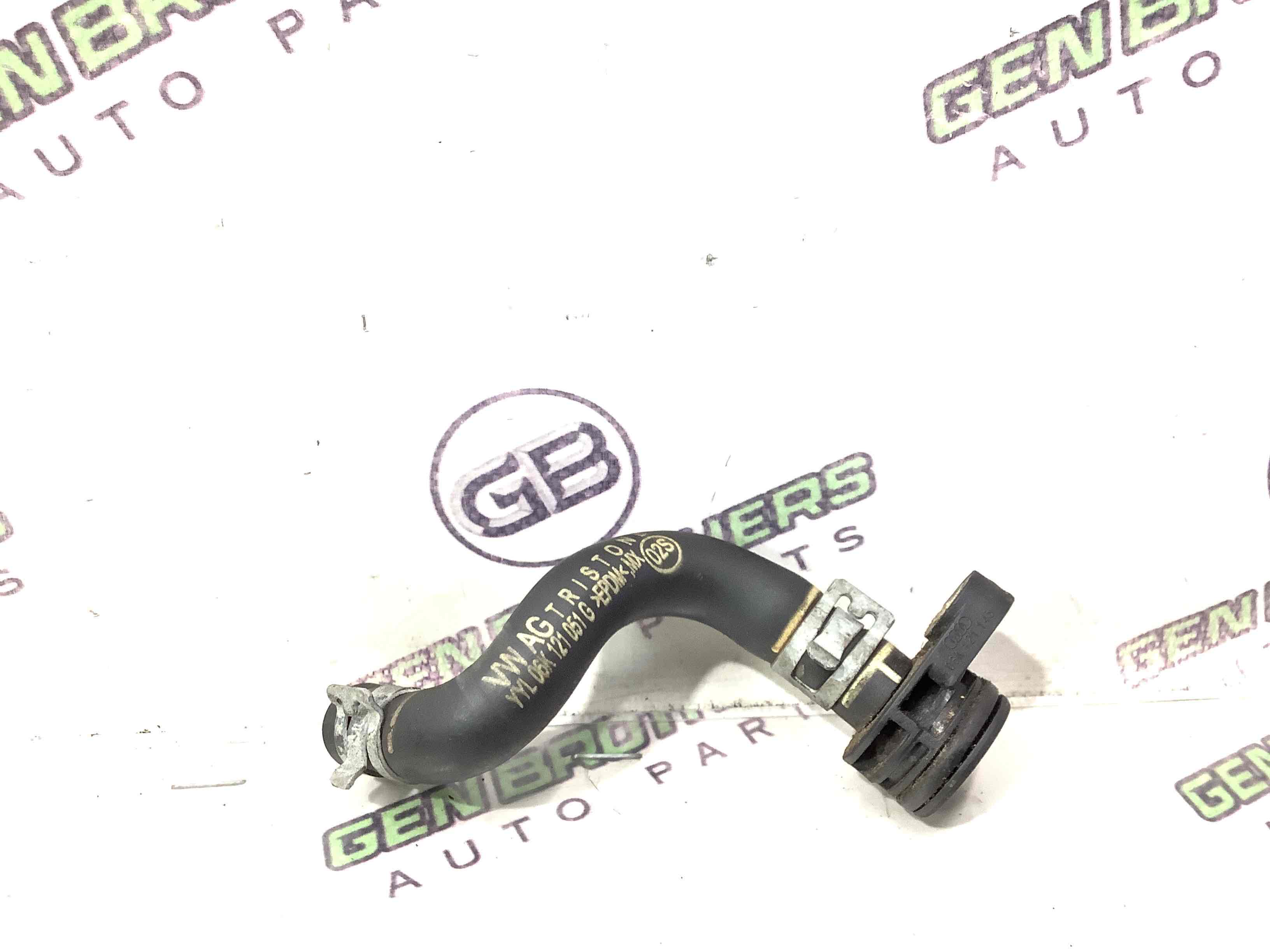 Патрубок трубопровід, шланг