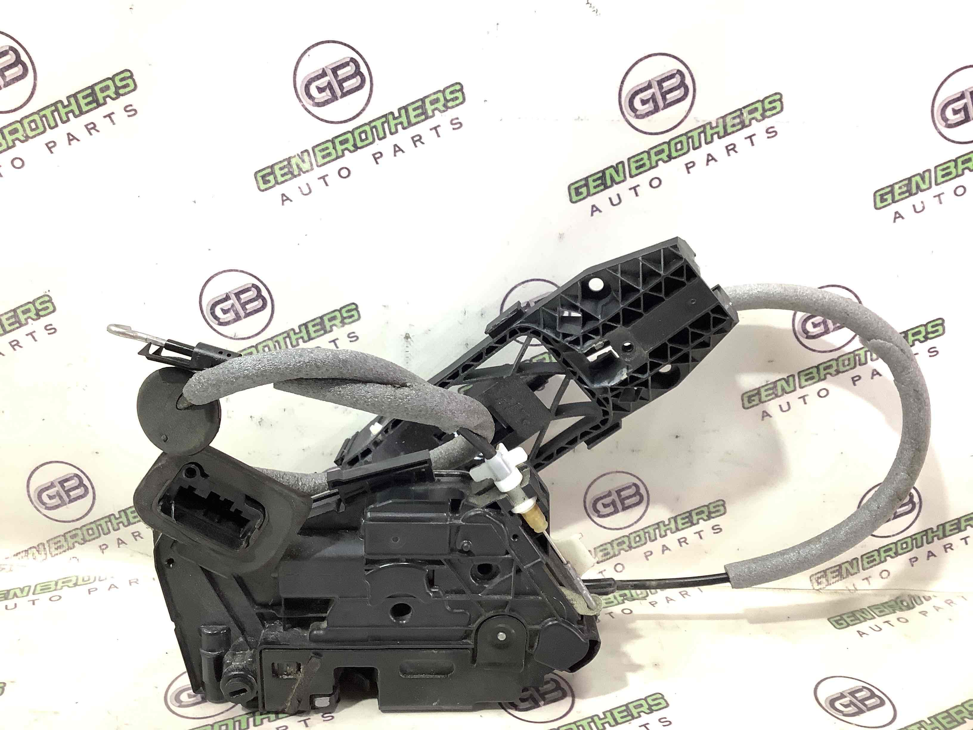 Замок дверей задньої лівої