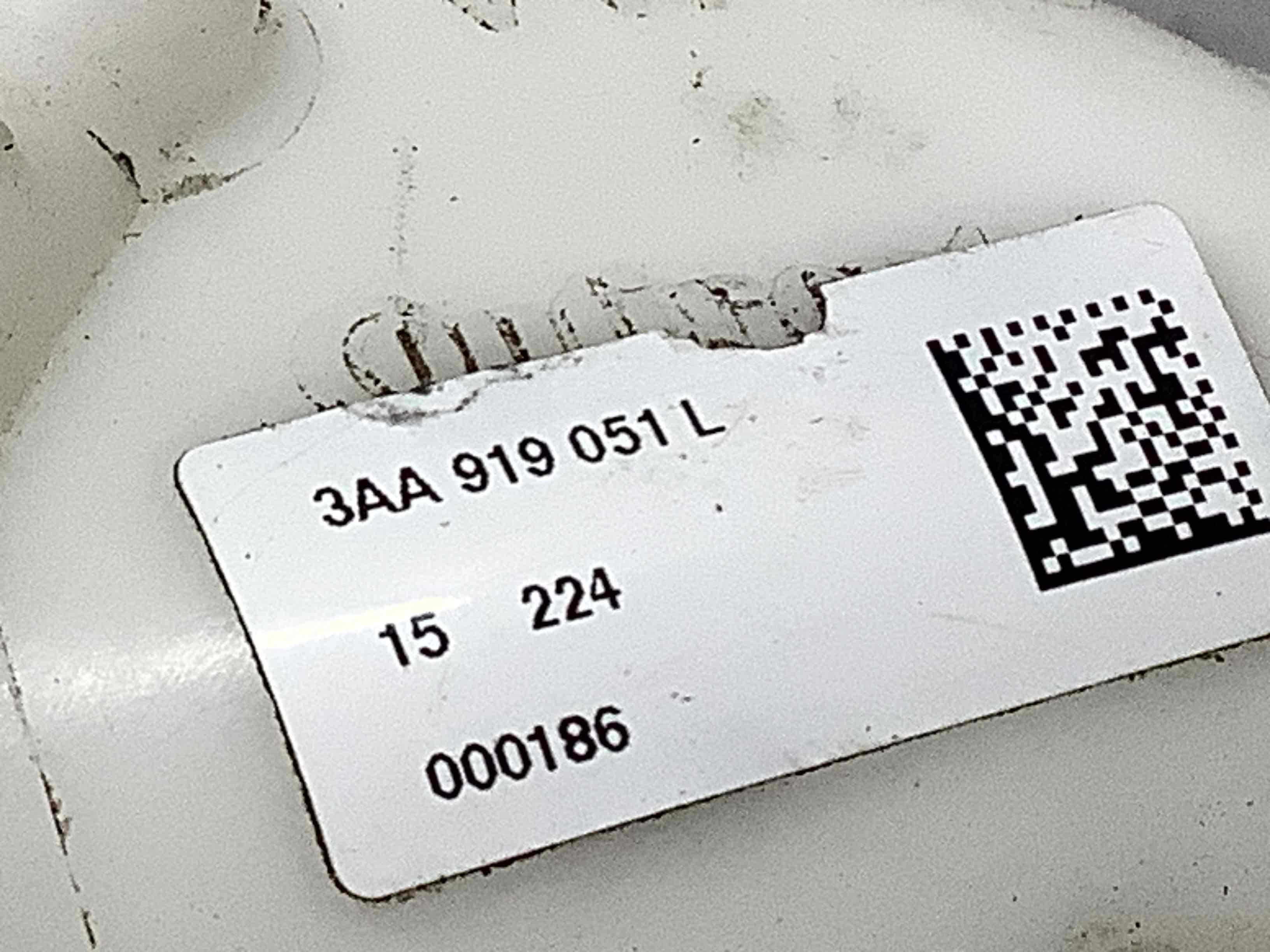 Насос паливний