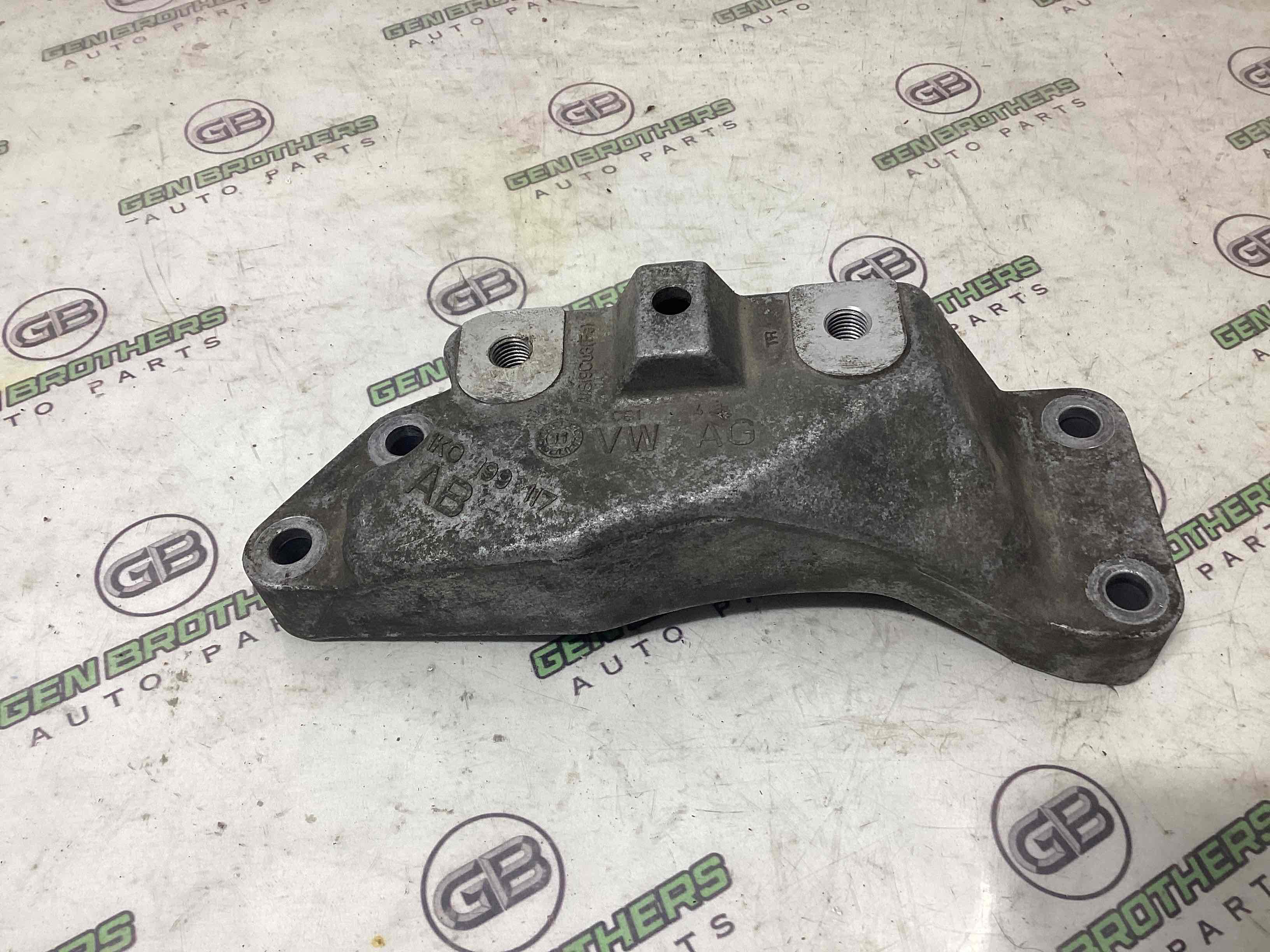 Кронштейн КПП