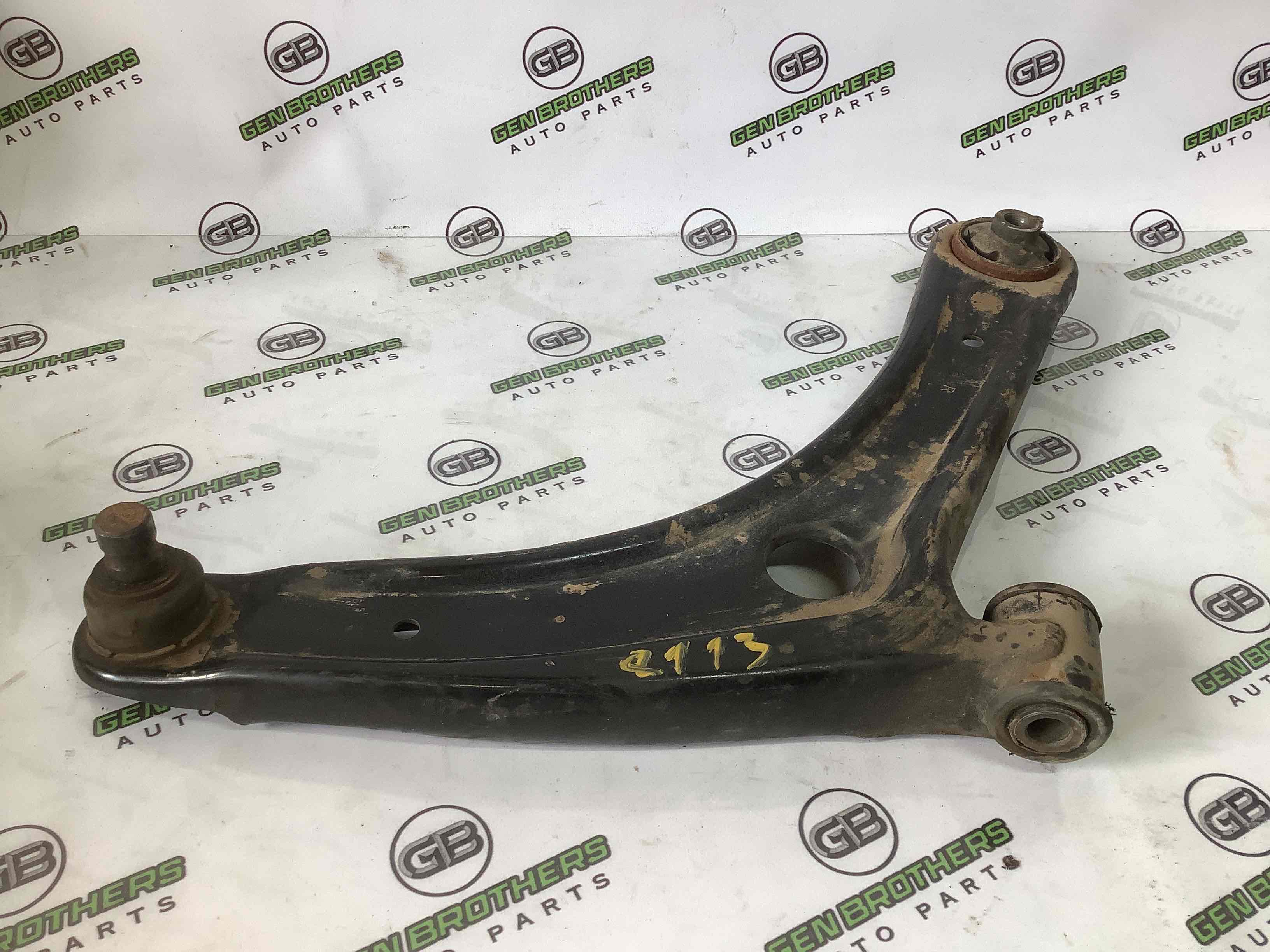 Важіль передній правий