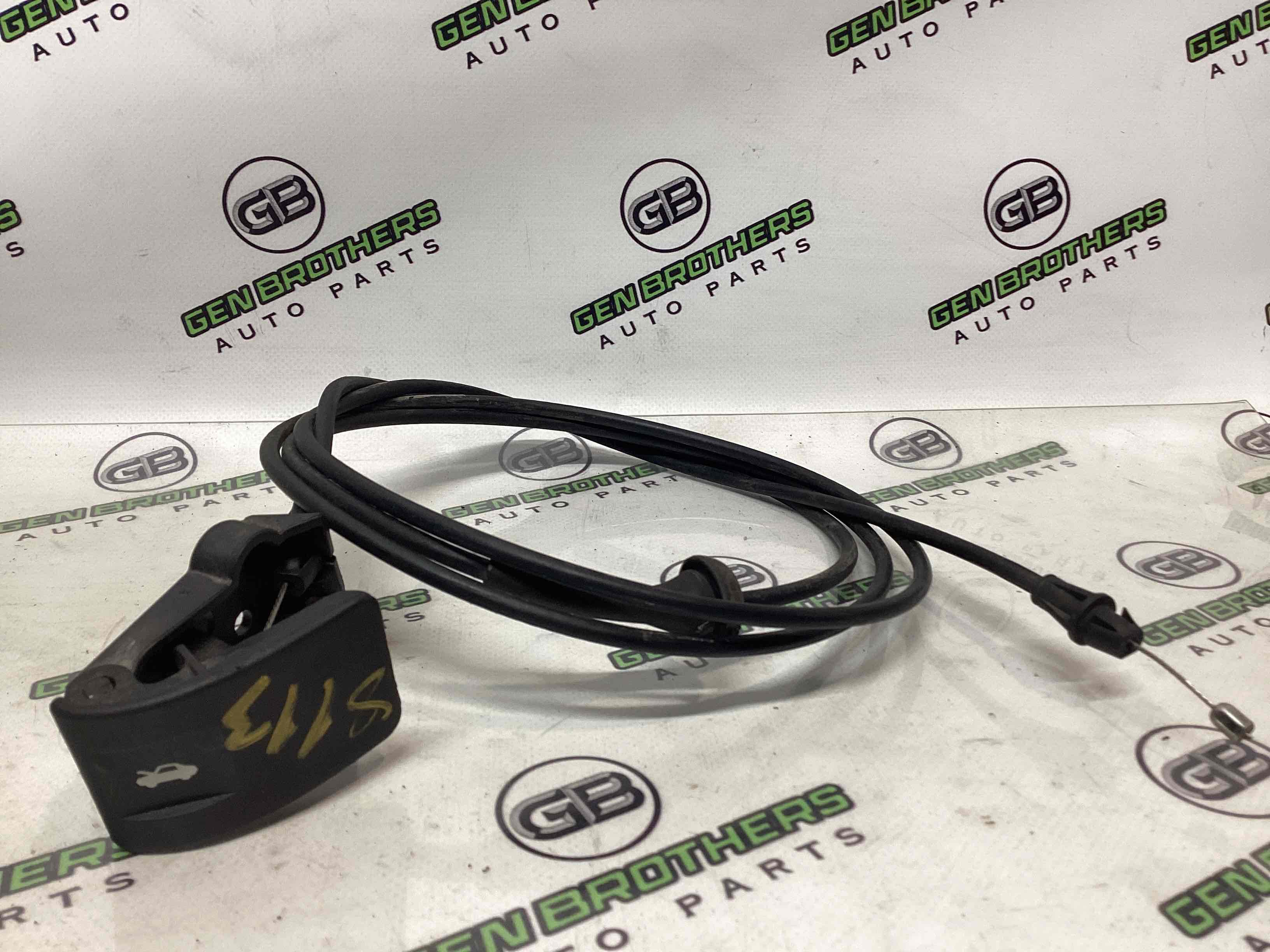 Замок капота, трос капота