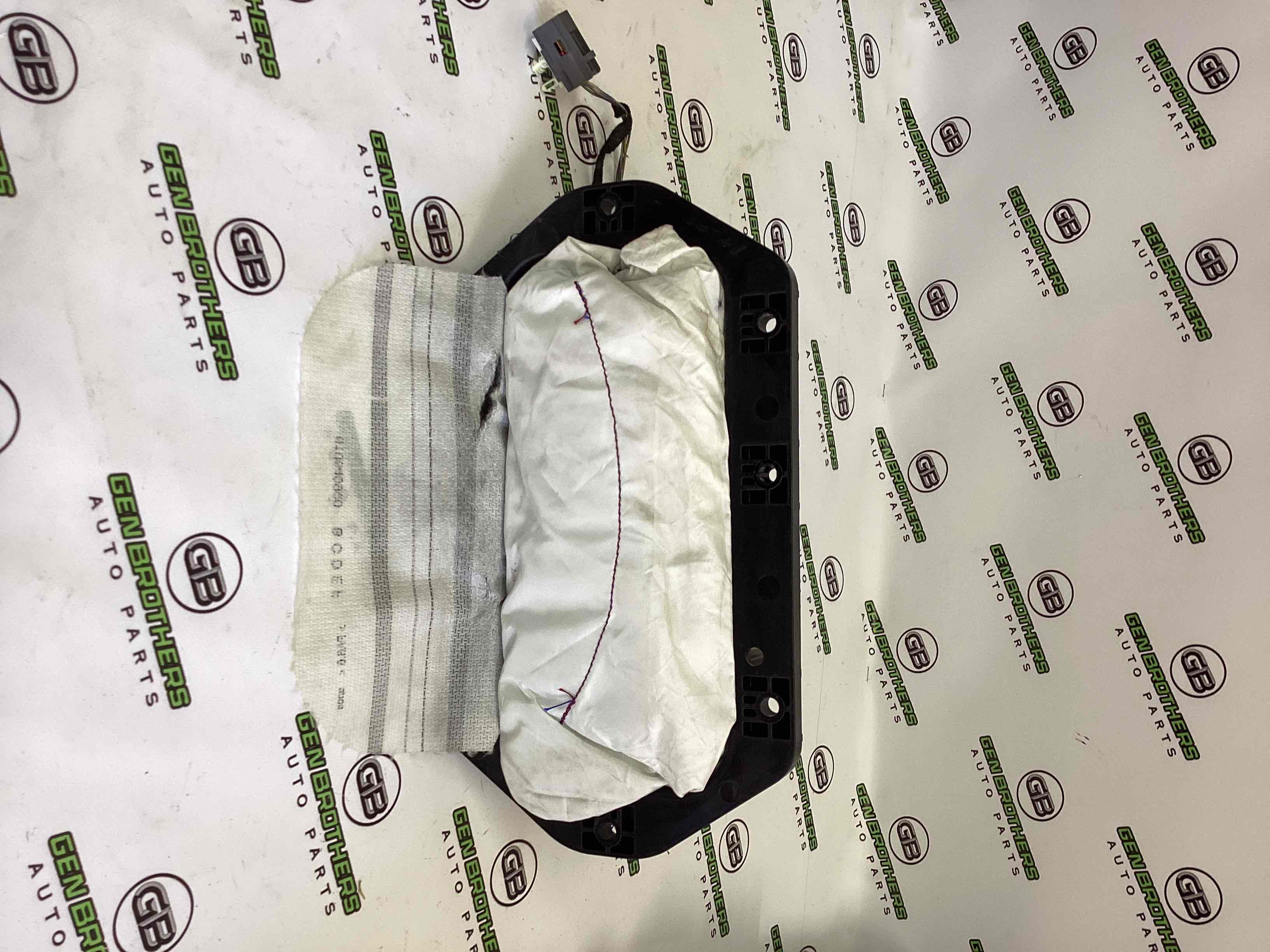 Подушка безпеки пасажира торпедо