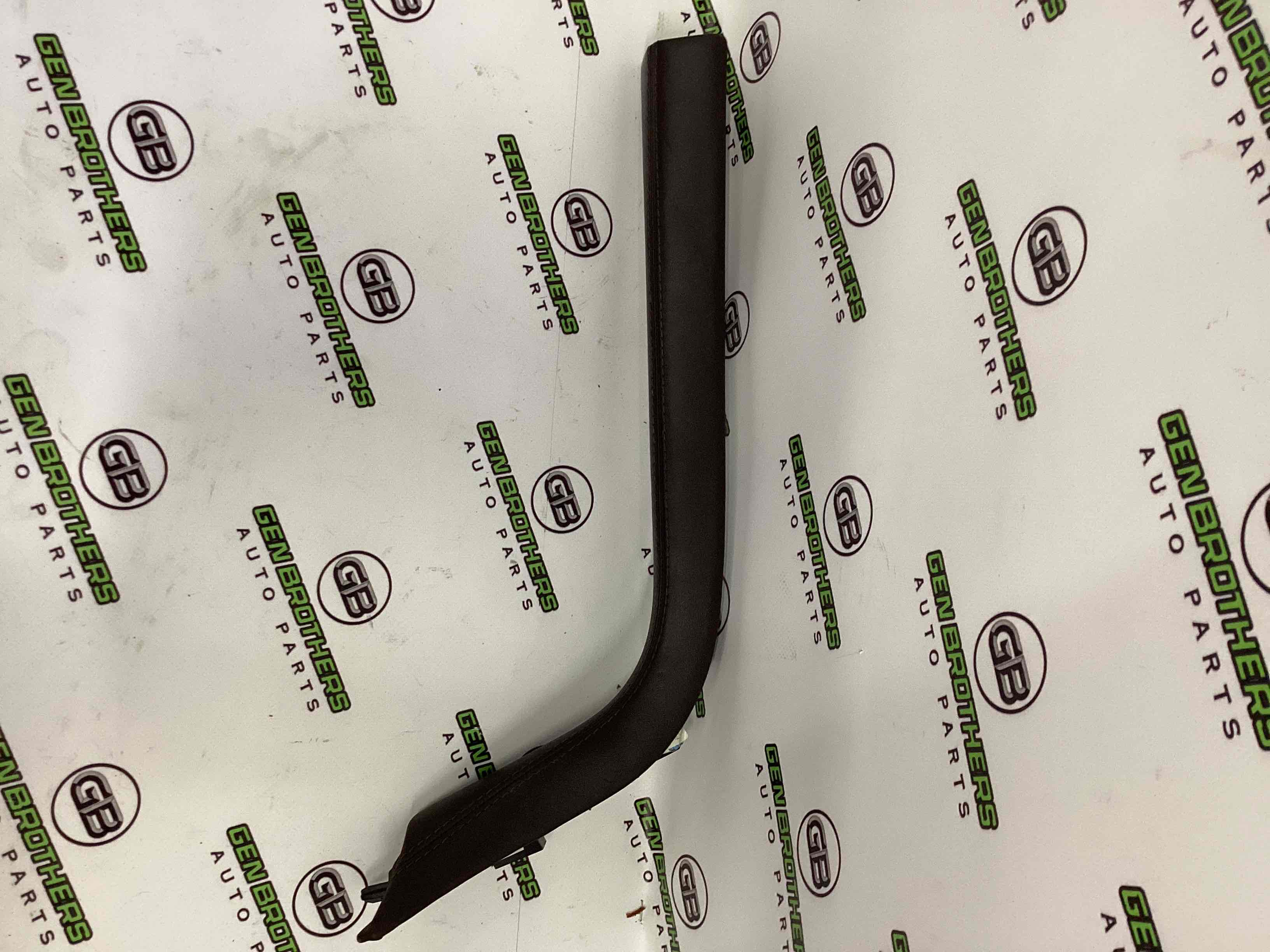 Пластикові елементи салону