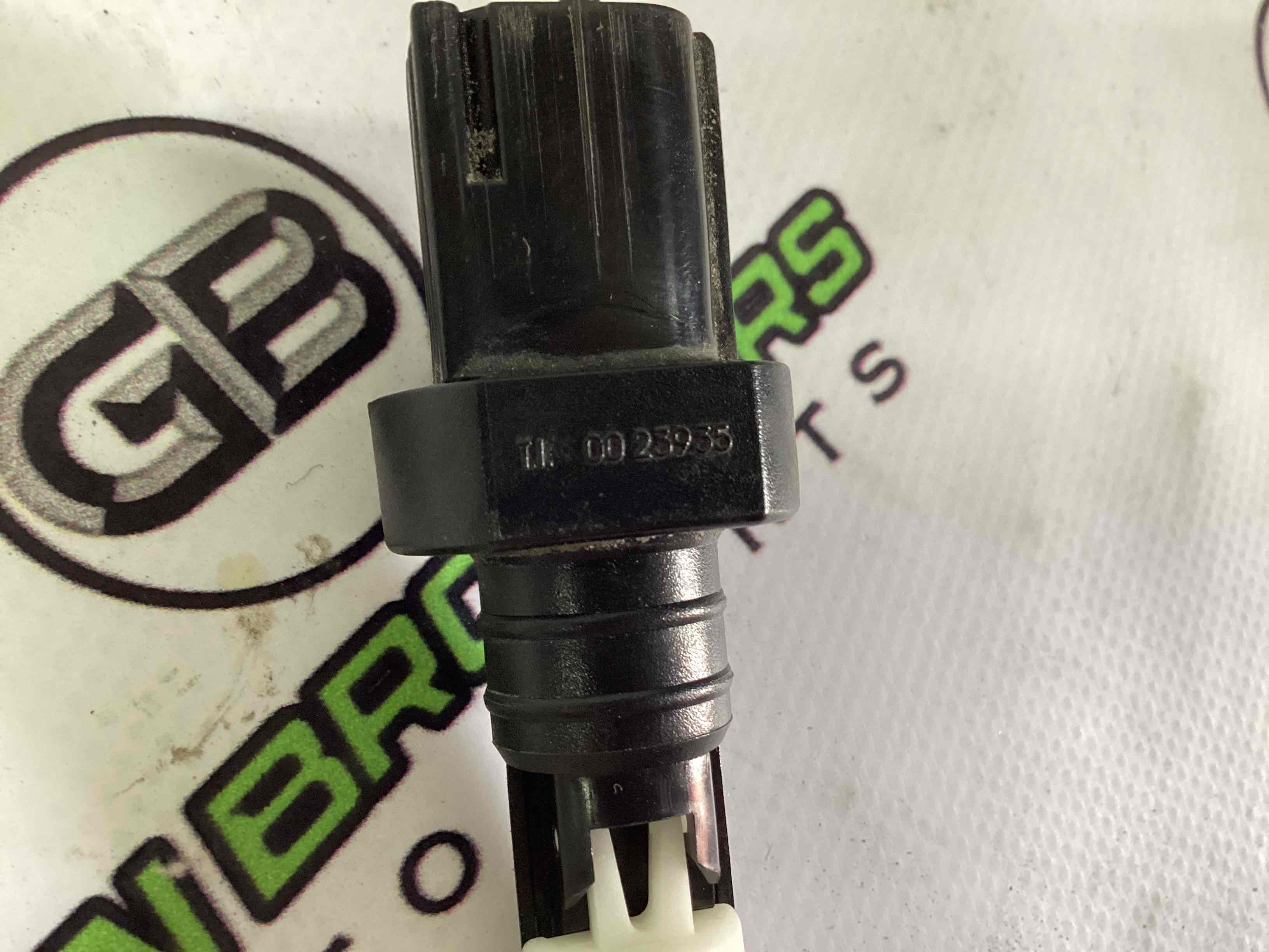 Датчик рівня бачка омивача