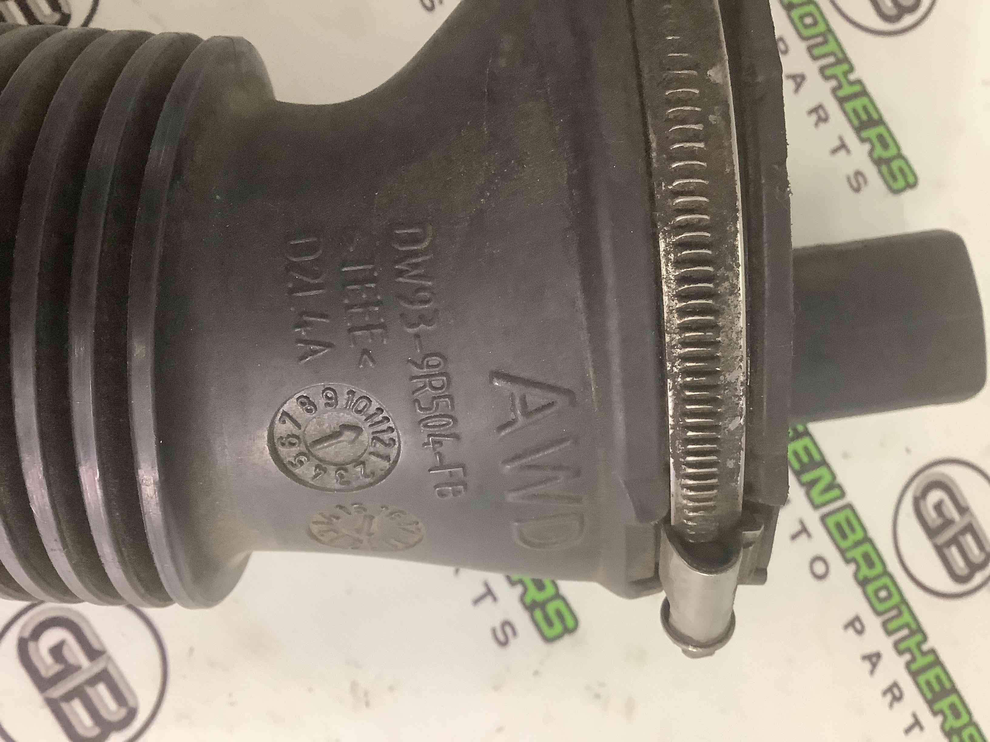 Патрубок повітряного фільтра