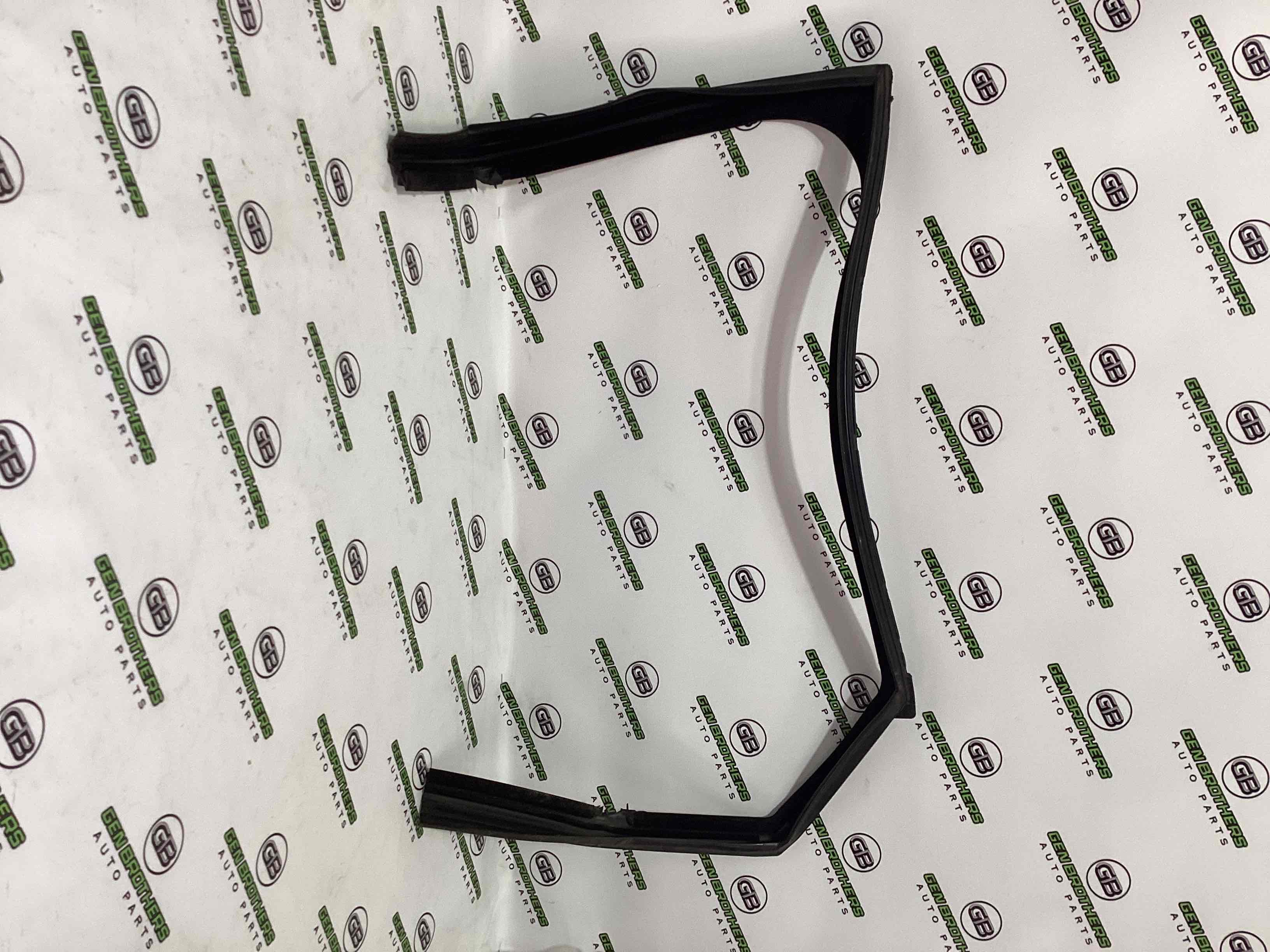 Ущільнювач скла, двері