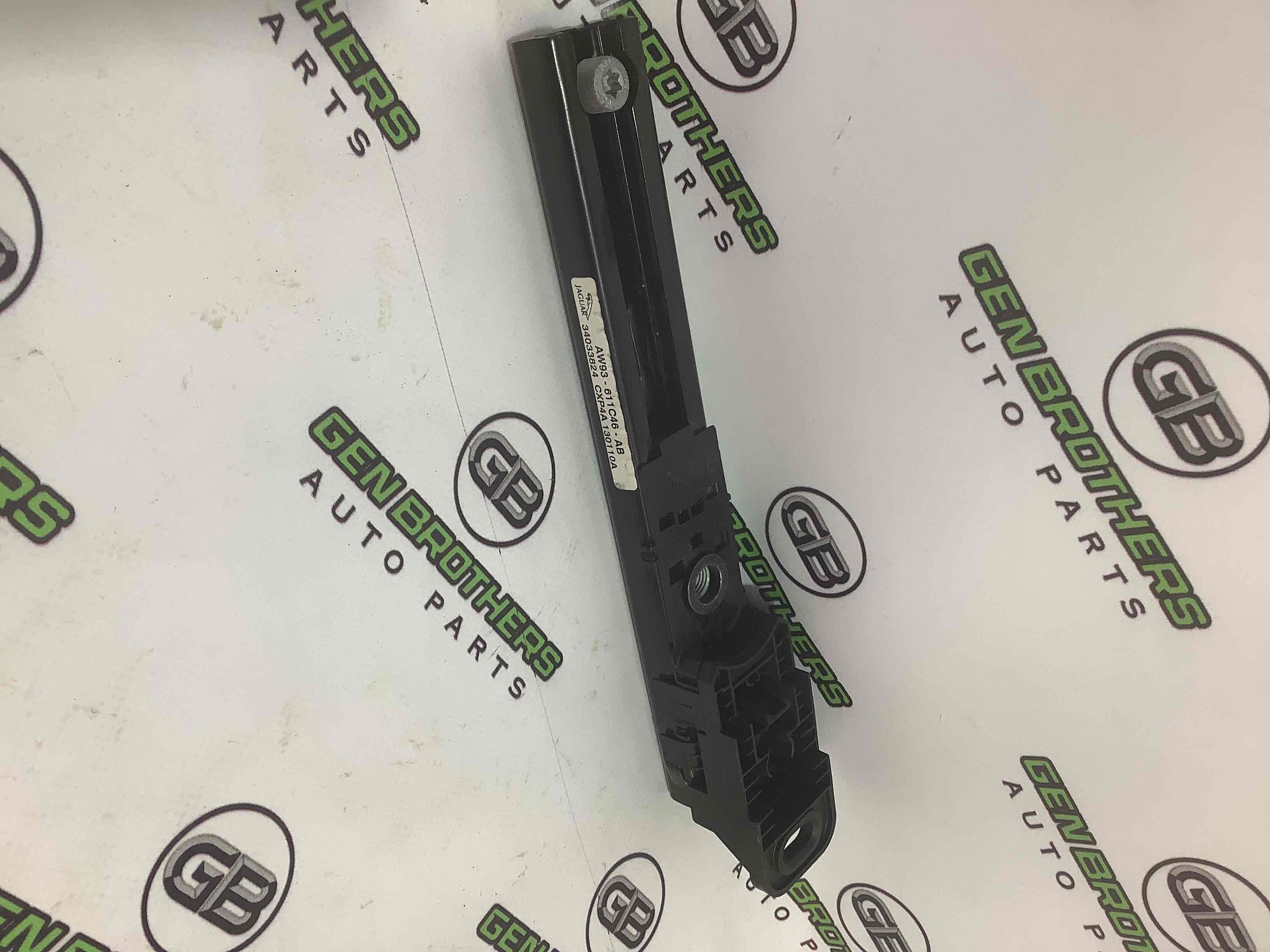 Регулятор висоти ременя безпеки