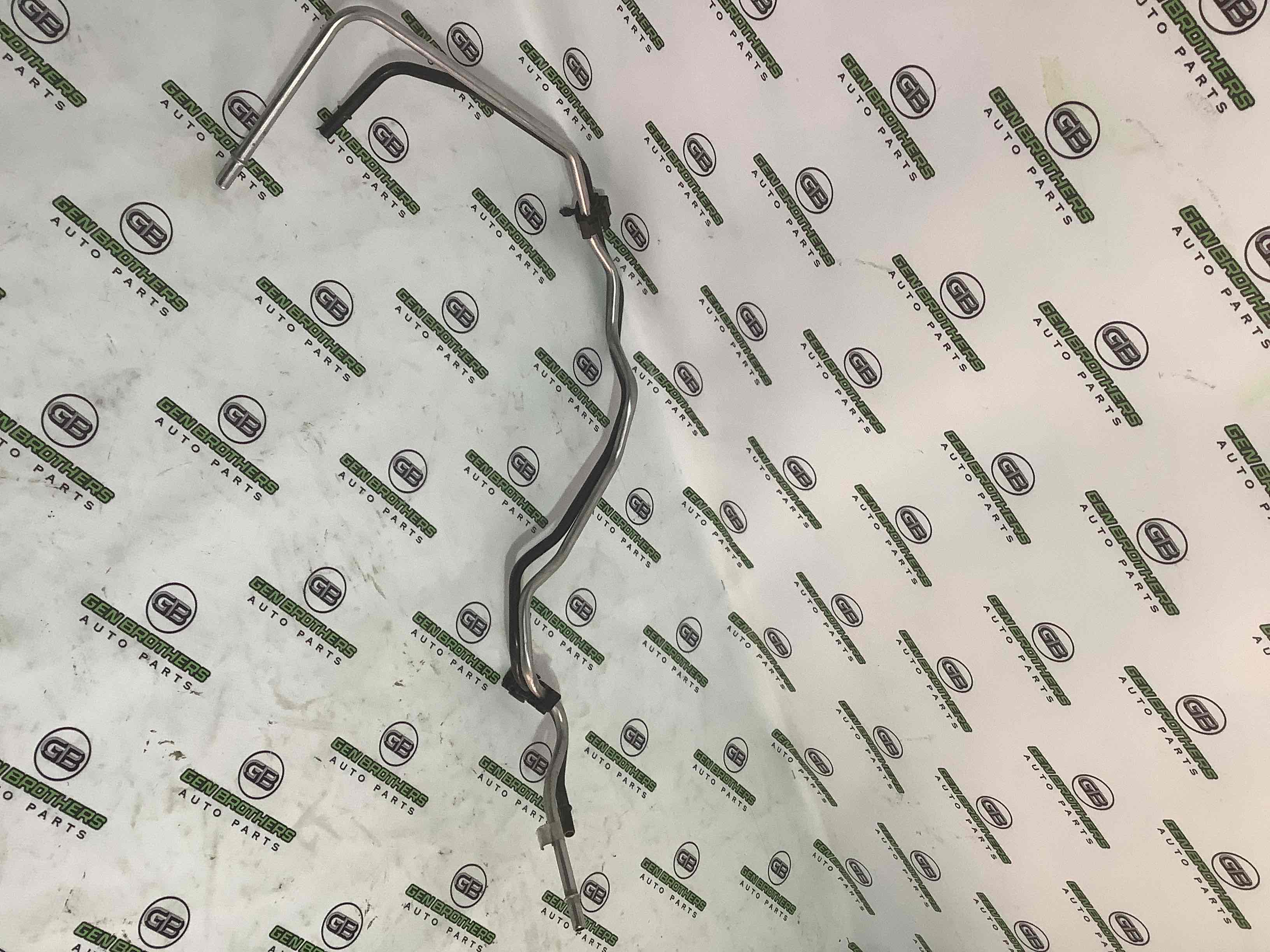 Трубка паливна