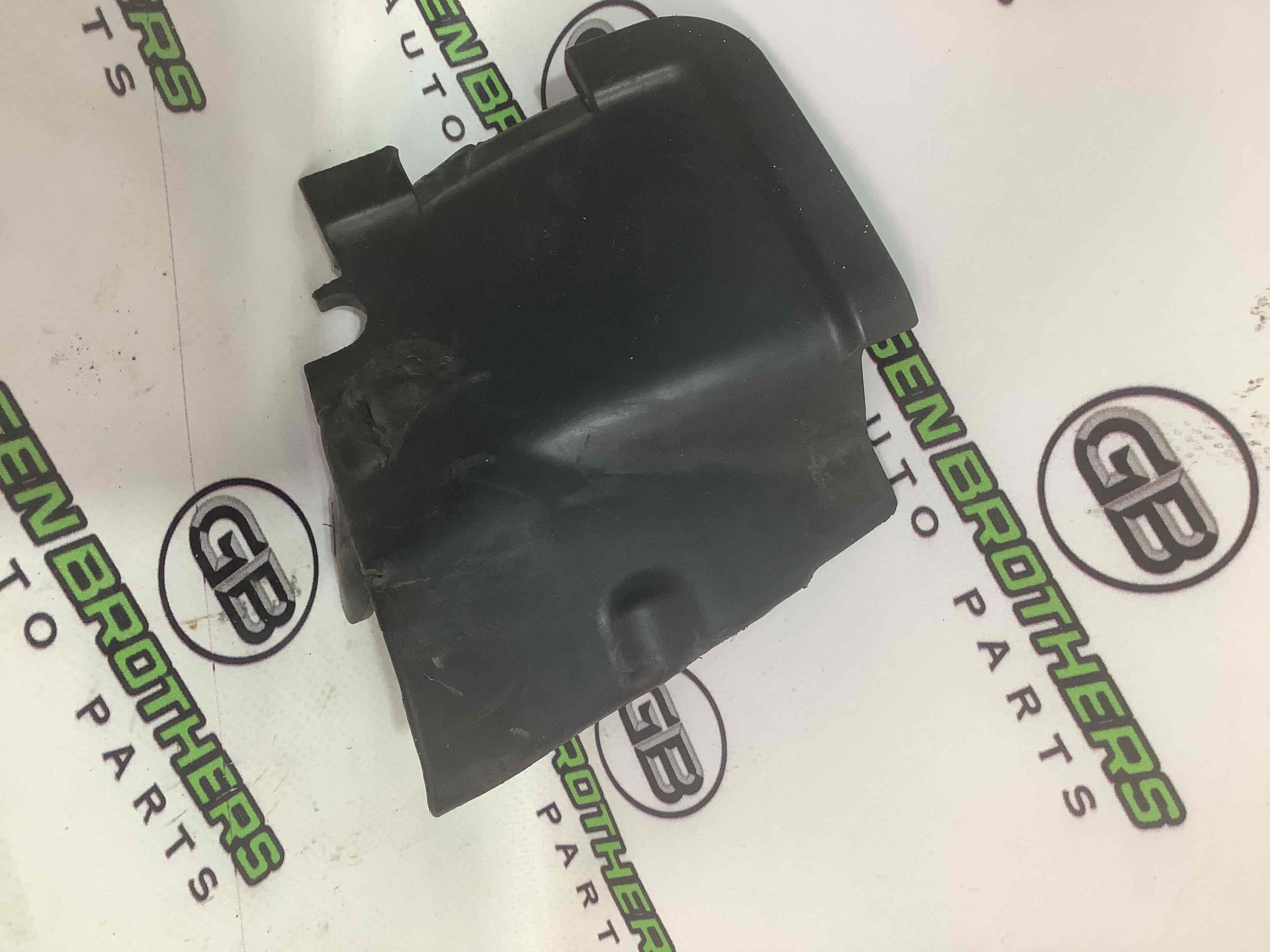 Заглушка, вставка решітка в бампер