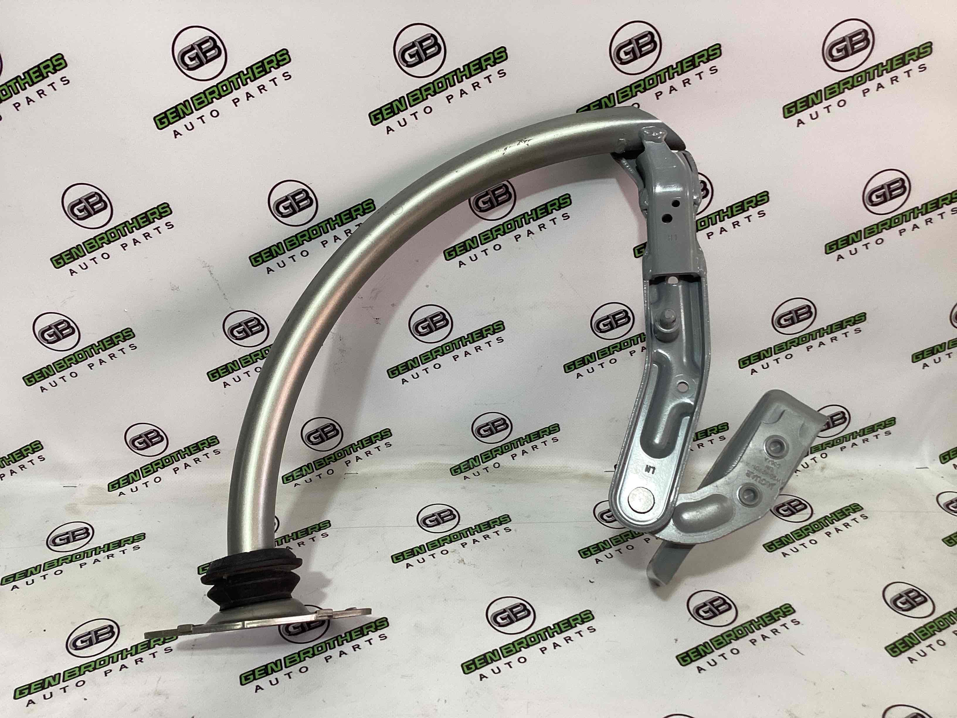 Петля кришки багажника, двері багажника