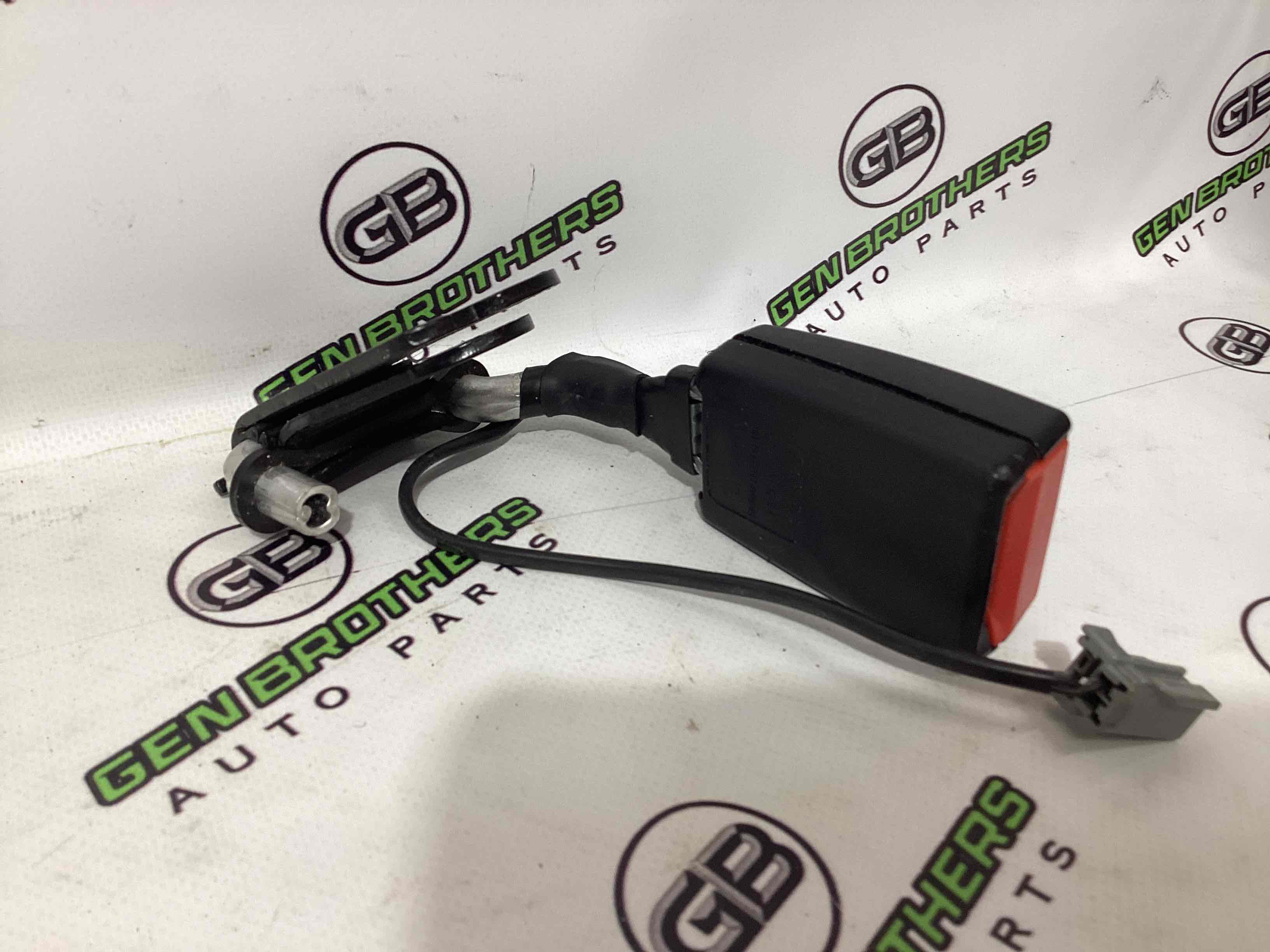 Замок ременя безпеки