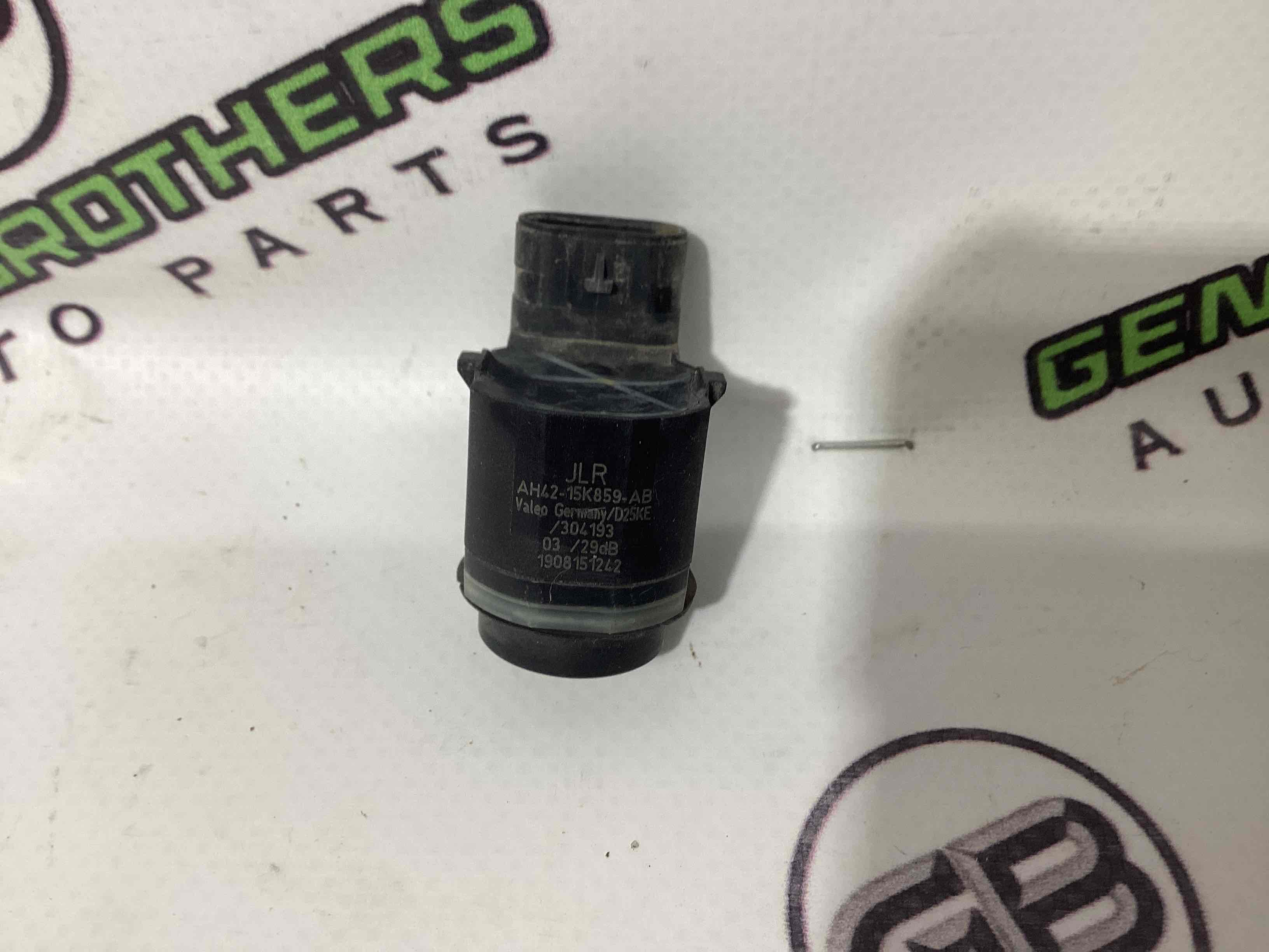 Парктронік, кріплення, корпус