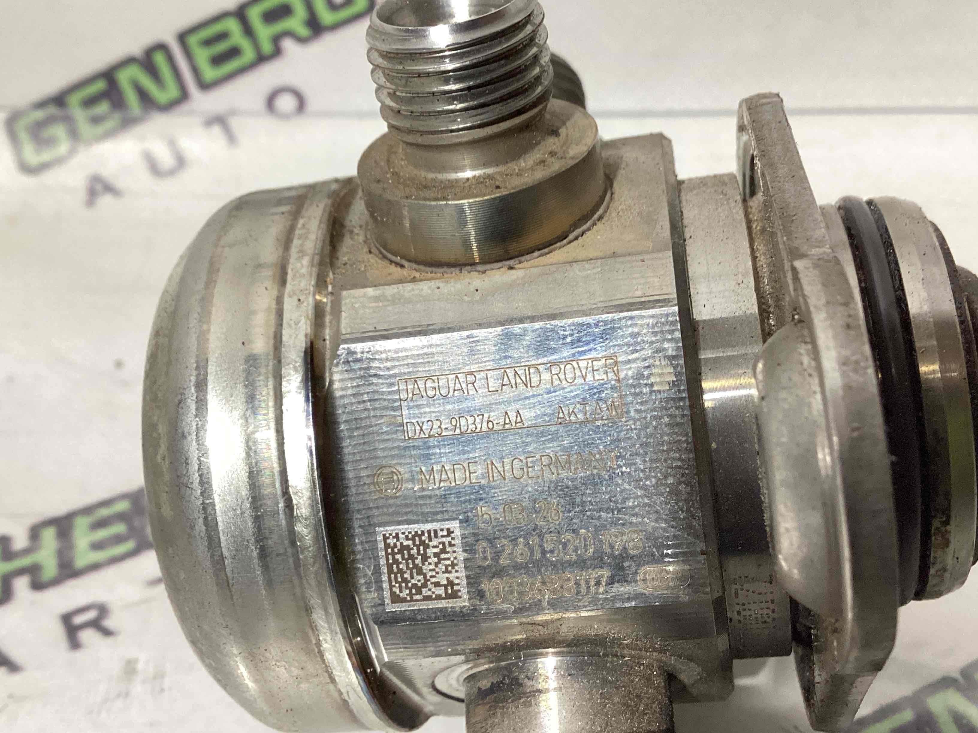 Насос паливний